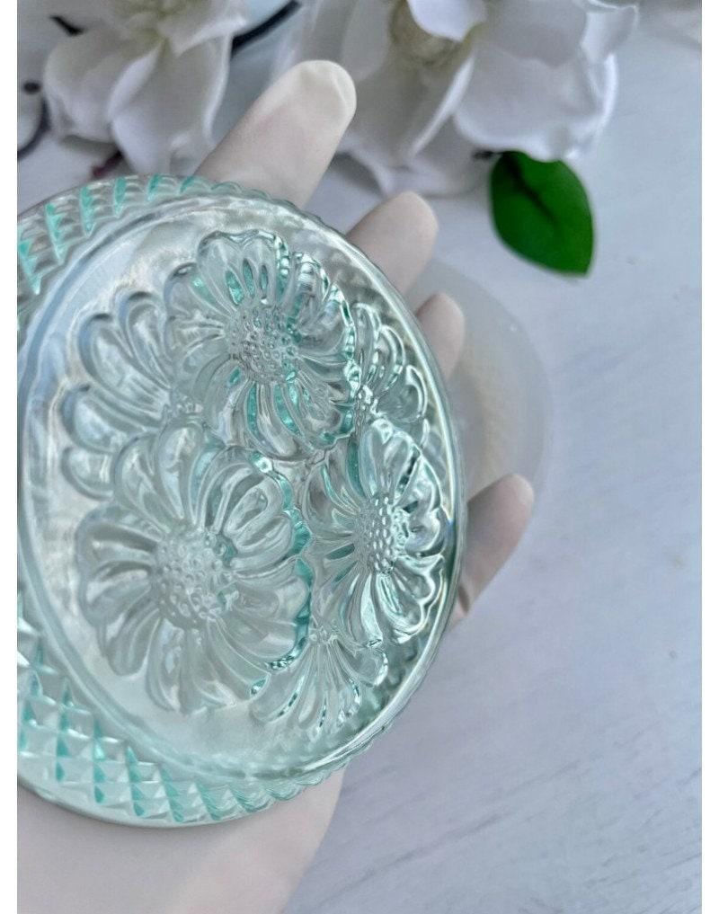 Flower Silicone Mold for Resin Coasters, Jesmonite Trays, and Candle holder Resin Molds Ideas Decor Shop