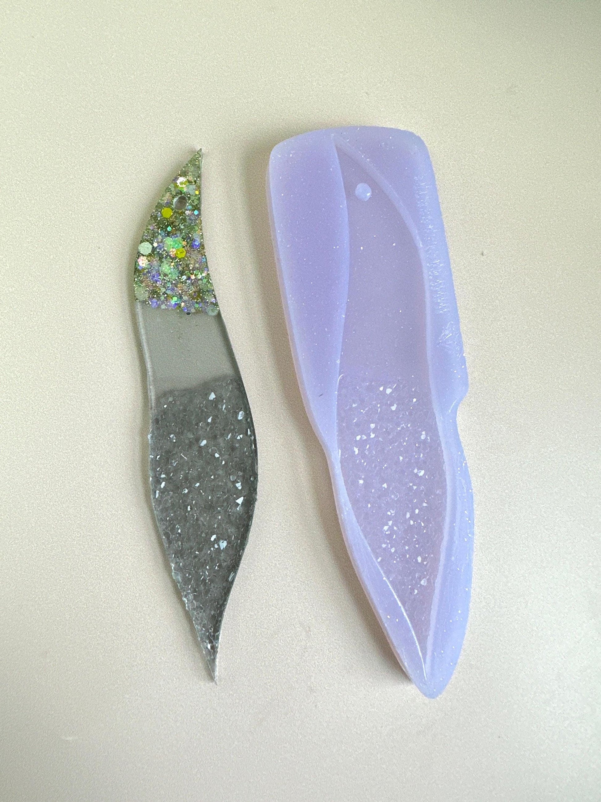 Resin Bookmark Silicone Mold Set with Crystal Sheet Design - Crafting Supplies Resin Molds Ideas Decor Shop