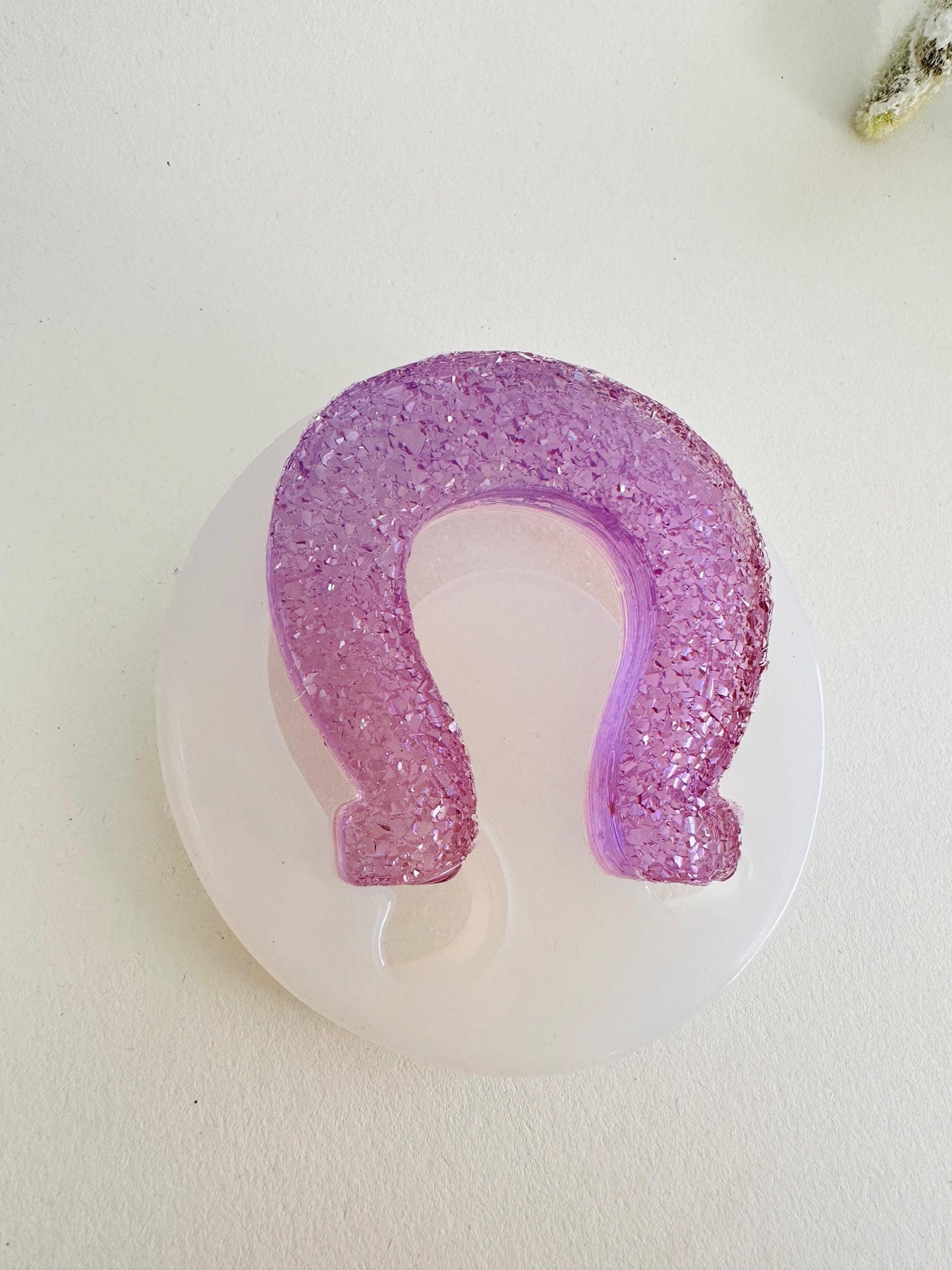 Sparkling Horseshoe Mold with Crystals - Perfect for DIY Crafts and Jewelry Resin Molds Ideas Decor Shop