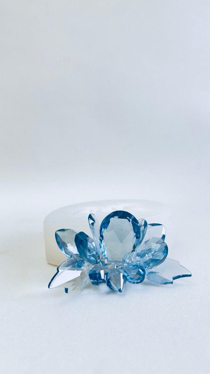 Introducing the Innovative Crystal Mold : A Revolutionary Silicone Mold for Stunning Designs Resin Molds Ideas Decor Shop