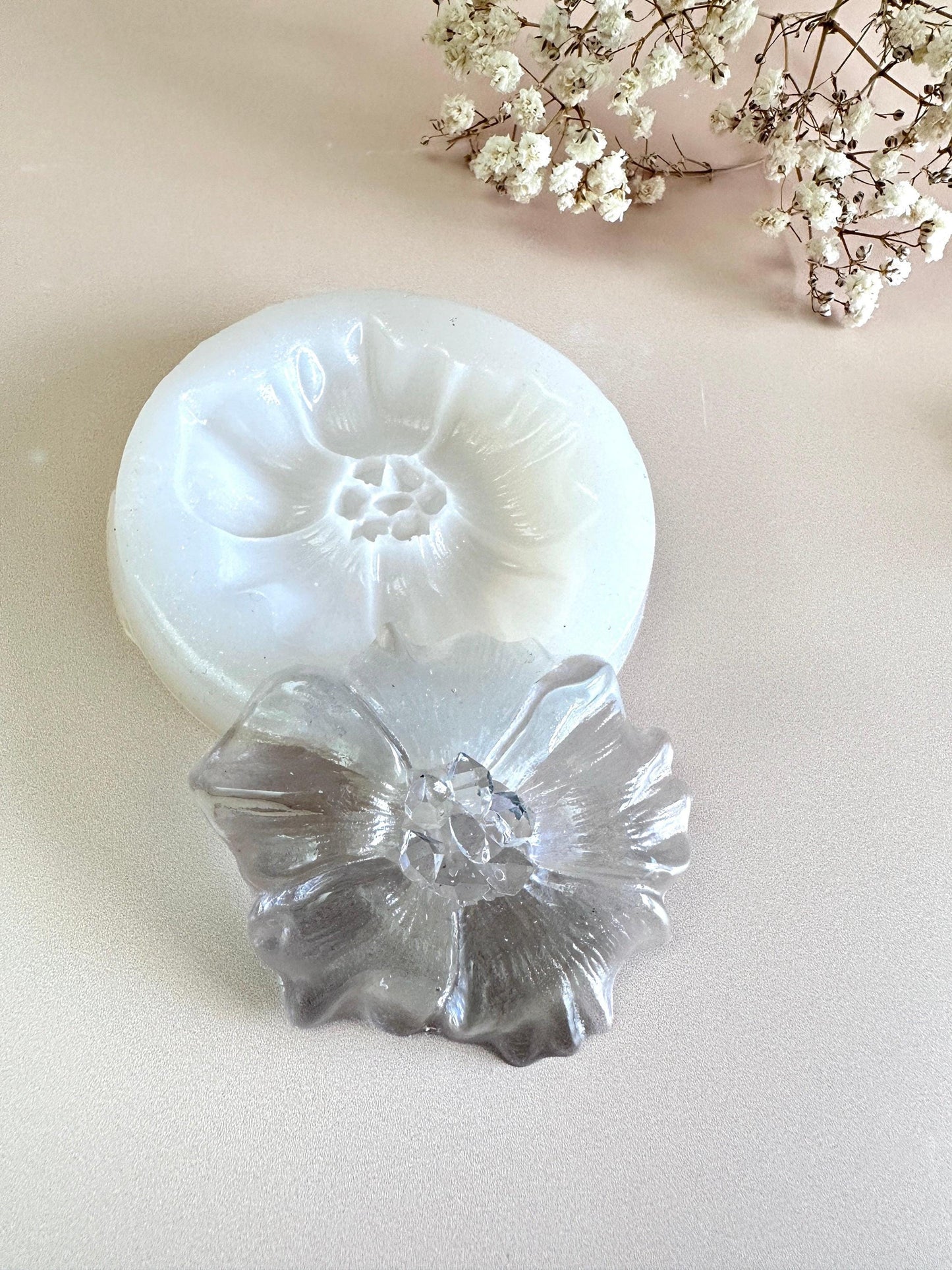 Craft Beautiful Crystal Jewelry with Our Lily Mold Resin Molds Ideas Decor Shop