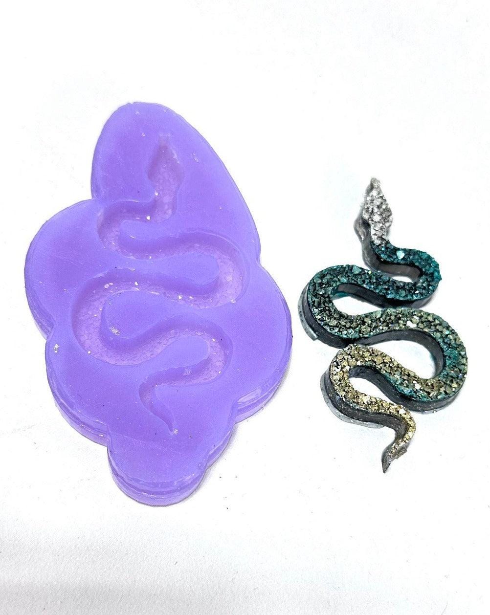 Crystal Druzy Snake Silicone Mold for Resin Crafts - DIY Projects Resin Molds Ideas Decor Shop