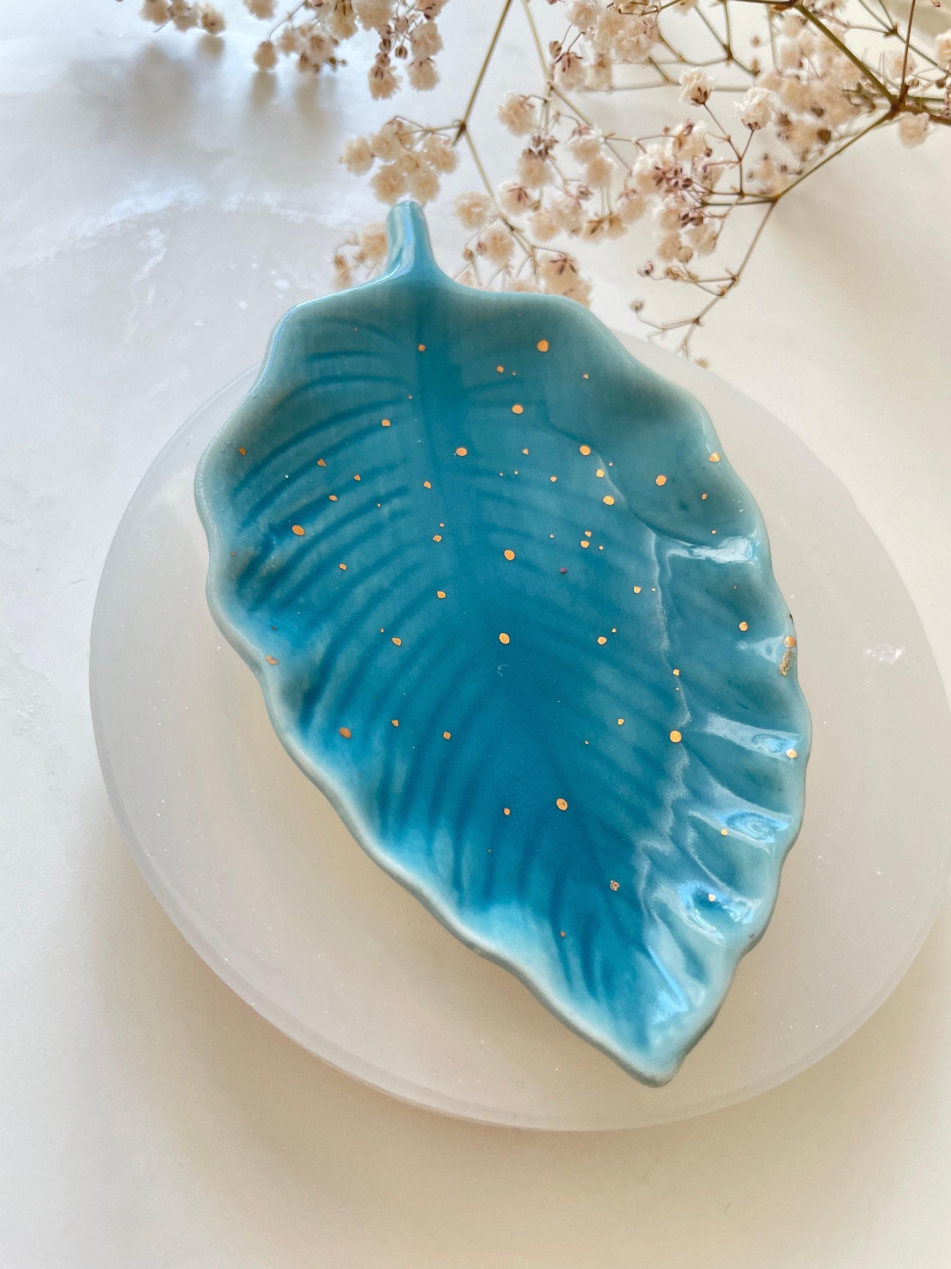 New Silicone Leaf Tray Mold for DIY Crafts - Mini Plate or Jewerly Stand Resin Molds Ideas Decor Shop