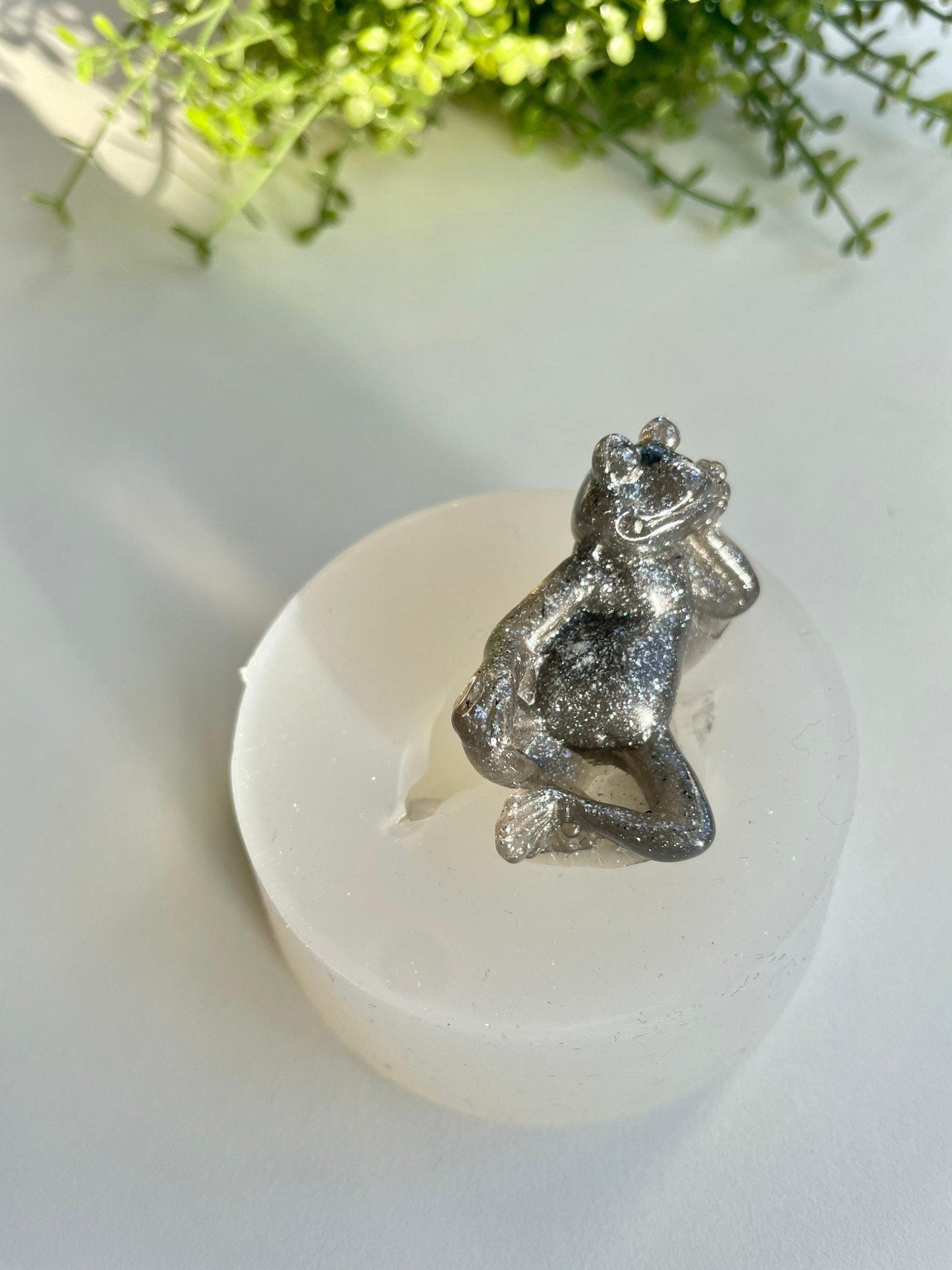 Funny Frog Silicone Mold for Epoxy Resin, Clay Crafts, and Figurines Resin Molds Ideas Decor Shop
