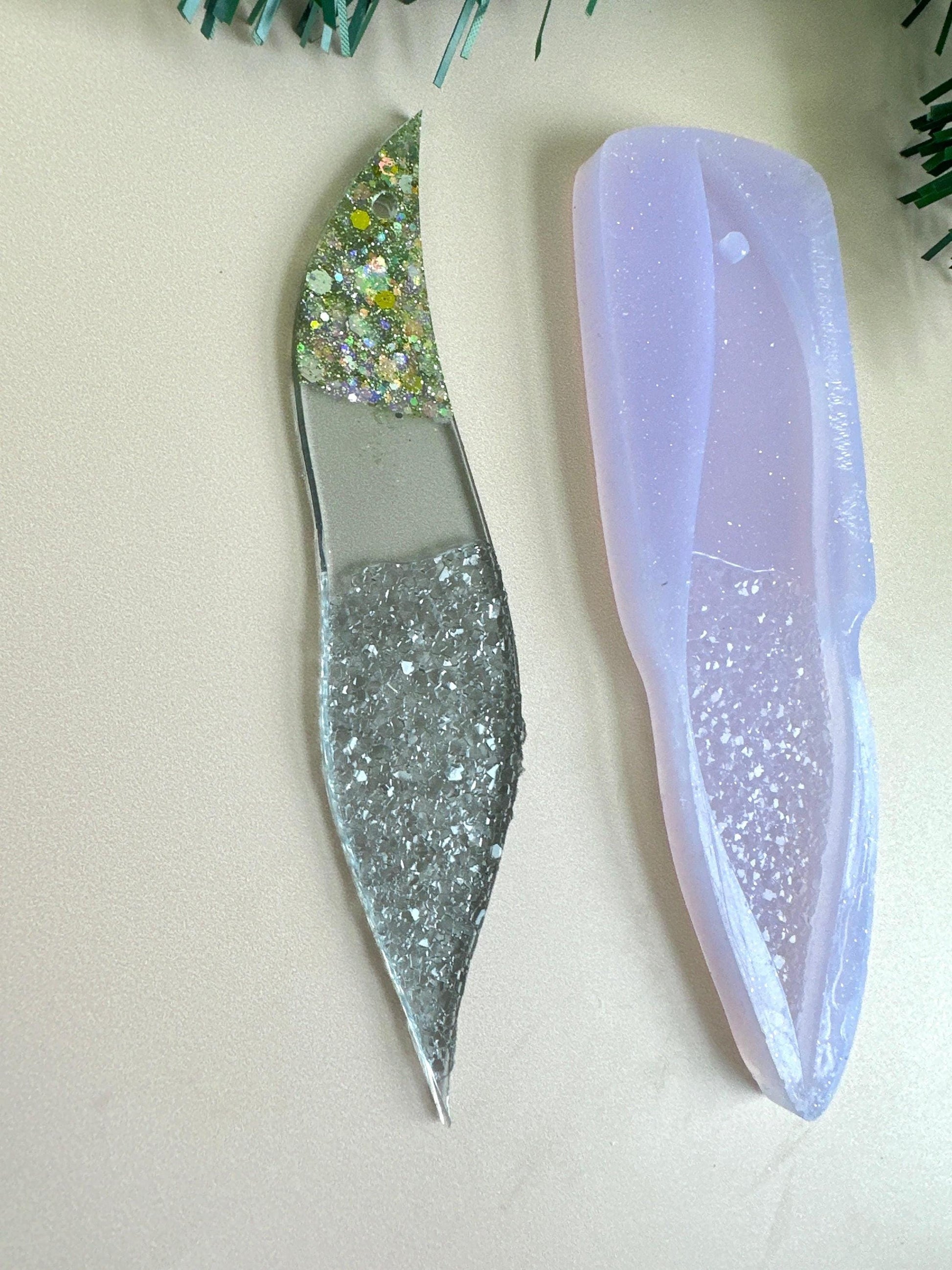 Resin Bookmark Silicone Mold Set with Crystal Sheet Design - Crafting Supplies Resin Molds Ideas Decor Shop