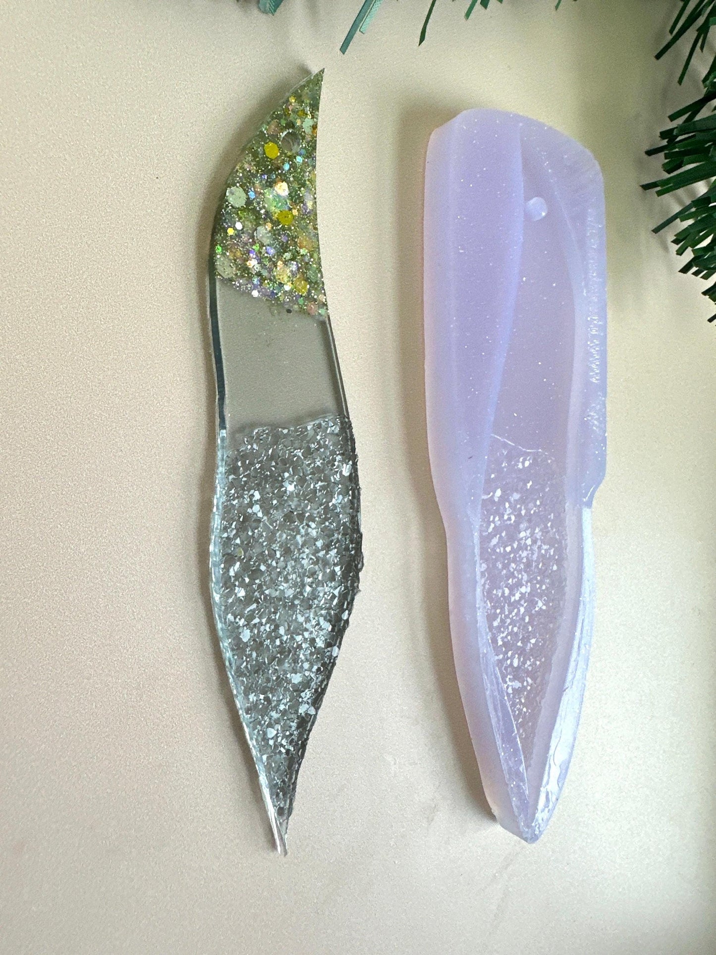 Resin Bookmark Silicone Mold Set with Crystal Sheet Design - Crafting Supplies Resin Molds Ideas Decor Shop