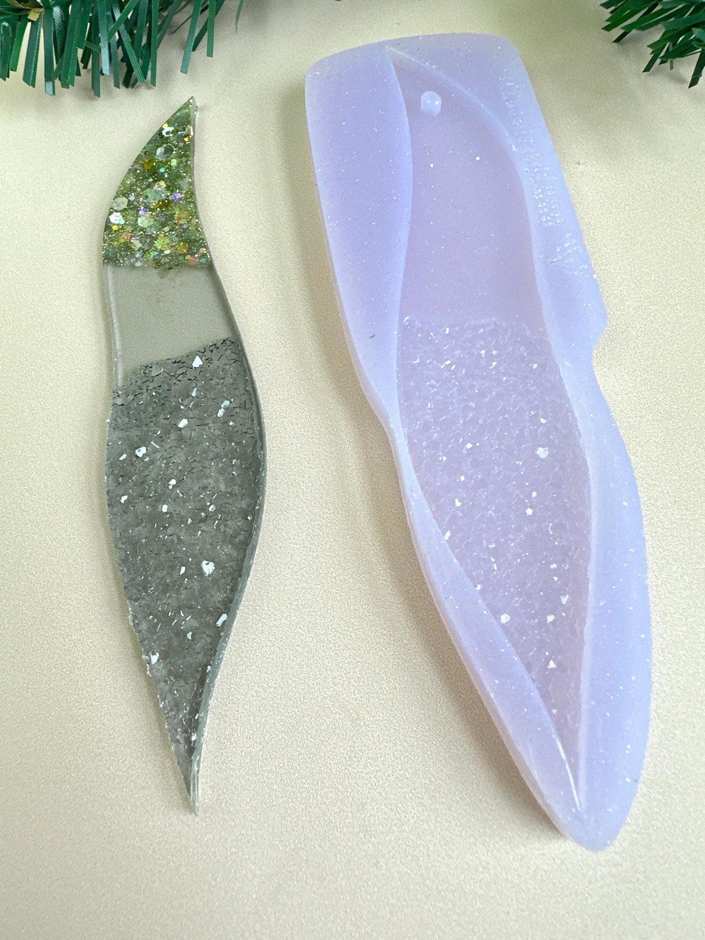 Resin Bookmark Silicone Mold Set with Crystal Sheet Design - Crafting Supplies Resin Molds Ideas Decor Shop