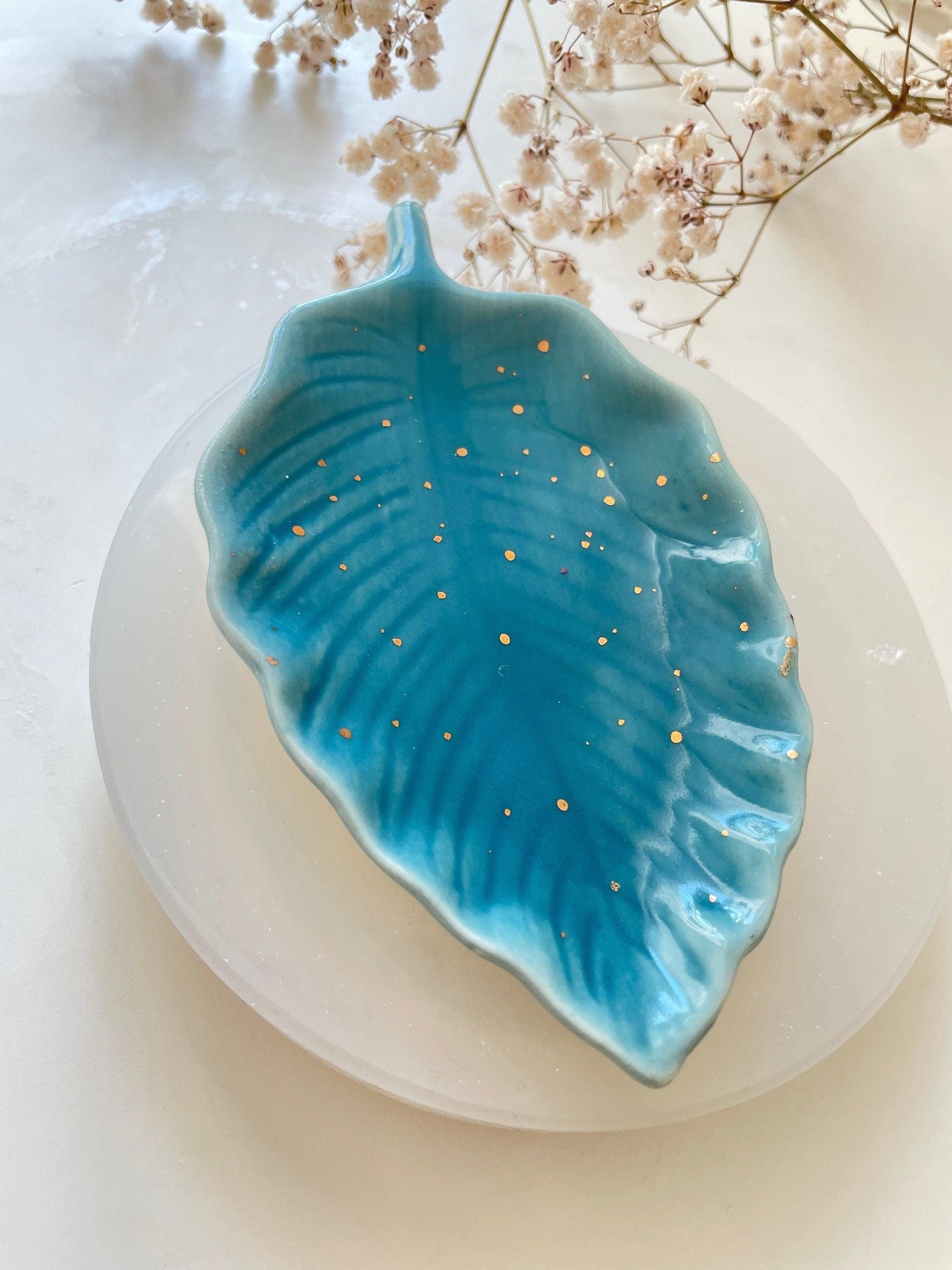 New Silicone Leaf Tray Mold for DIY Crafts - Mini Plate or Jewerly Stand Resin Molds Ideas Decor Shop