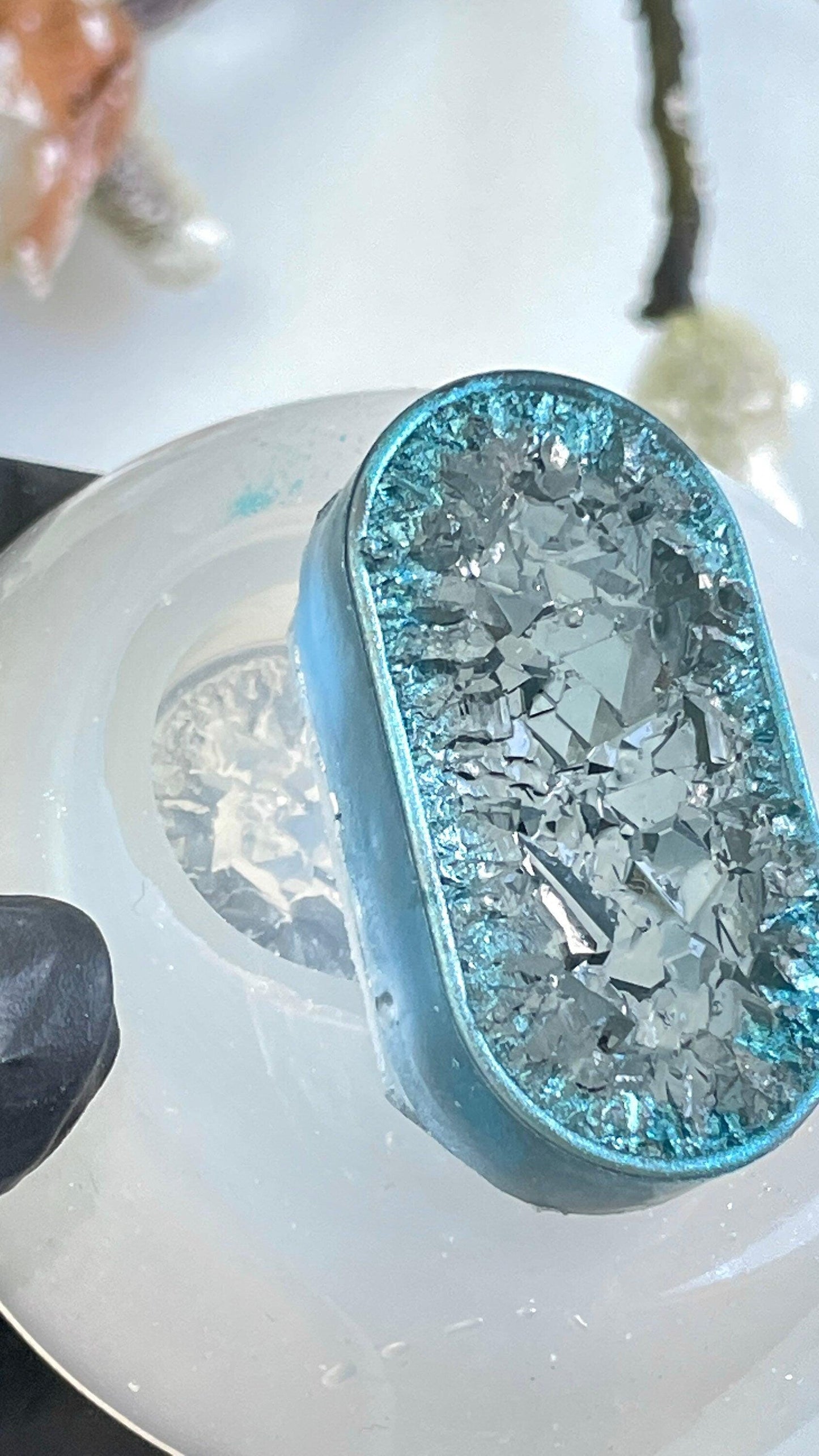 Druzy Oval Crystal Silicone Mold for Keyrings - Pendants, UV Resin Crafts Resin Molds Ideas Decor Shop