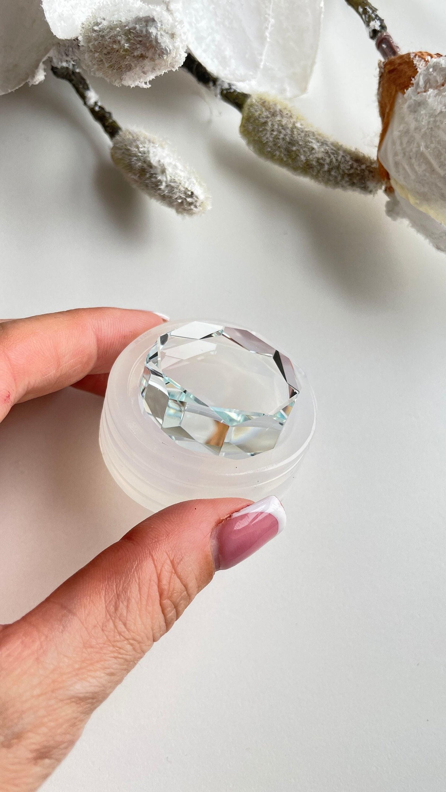 Resin Crystal Mold for iPhone Holder, Little Figurines Silicone Mold Resin Molds Ideas Decor Shop