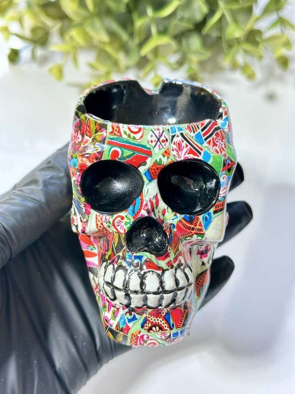 Skull Ashtray – 6 cm Colorful Resin Gothic Decor