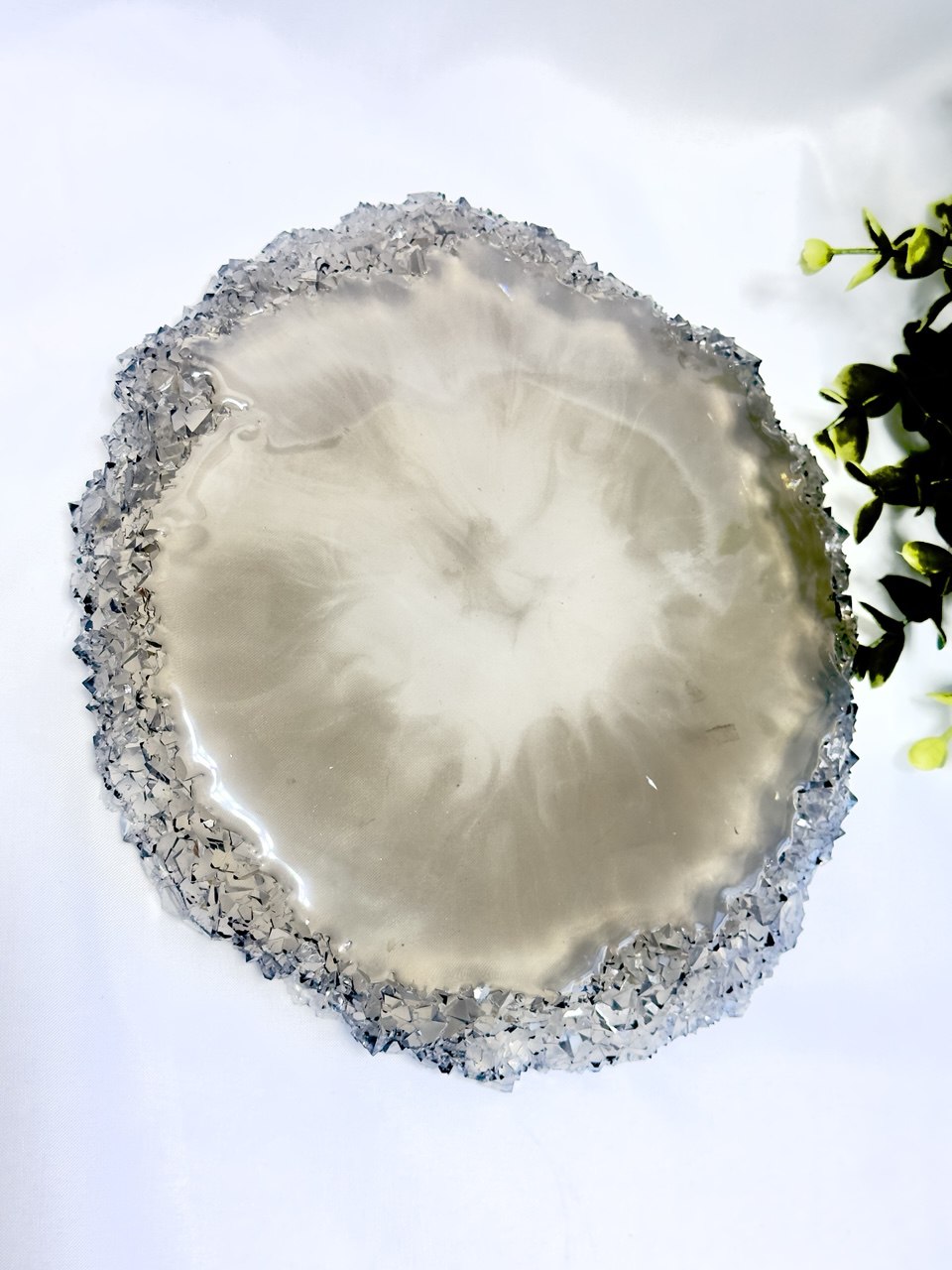Large Round Resin Tray Mold with Crystal Edges - Silicone Craft Form for Chic Serving Platters