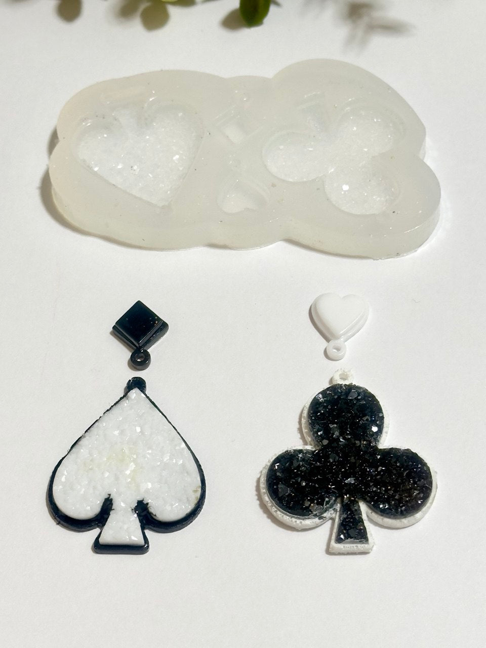Crystal Druzy Mold Kit for Making Unique Resin Jewelry - DIY Earrings and Pendant Designs