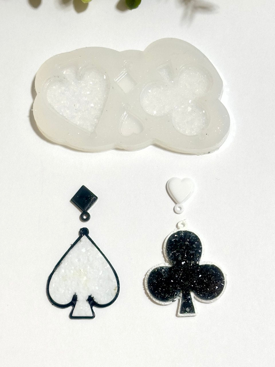 Crystal Druzy Mold Kit for Making Unique Resin Jewelry - DIY Earrings and Pendant Designs