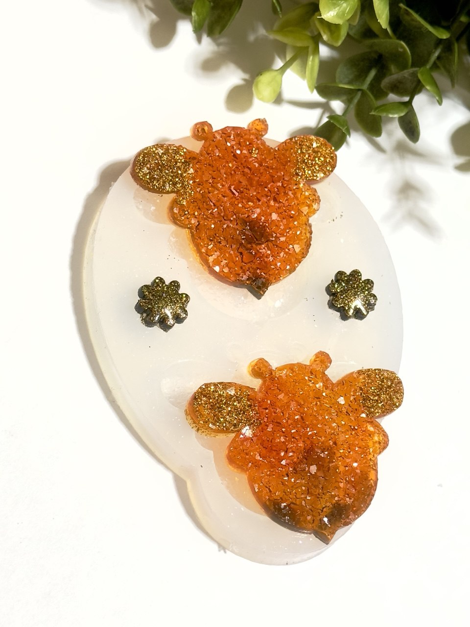 Cute Crystal Druzy Bees Kit for Making Unique Resin Jewelry