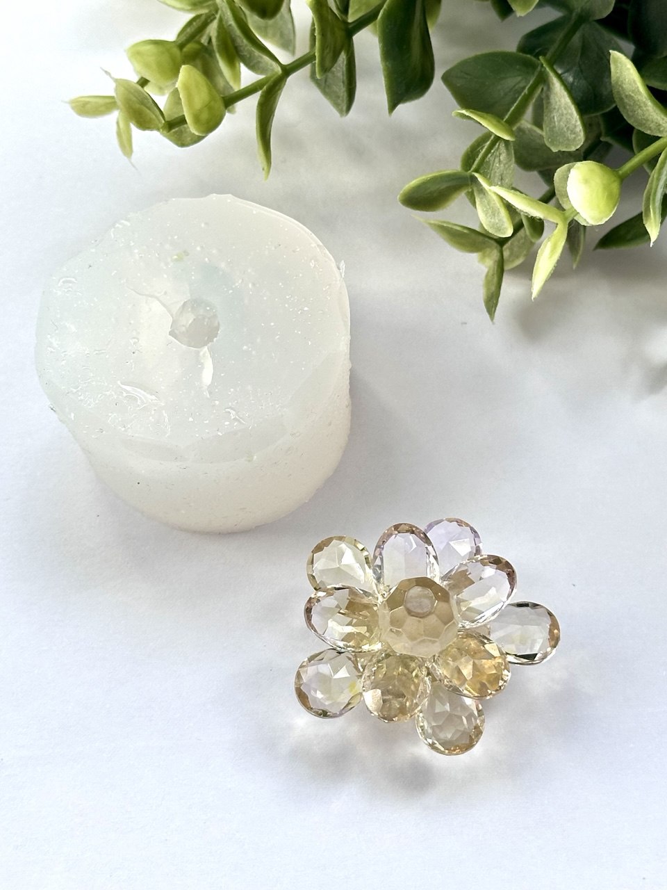 DIY Crystal Flower Mold - Cute Silicone Resin Crafting Supply