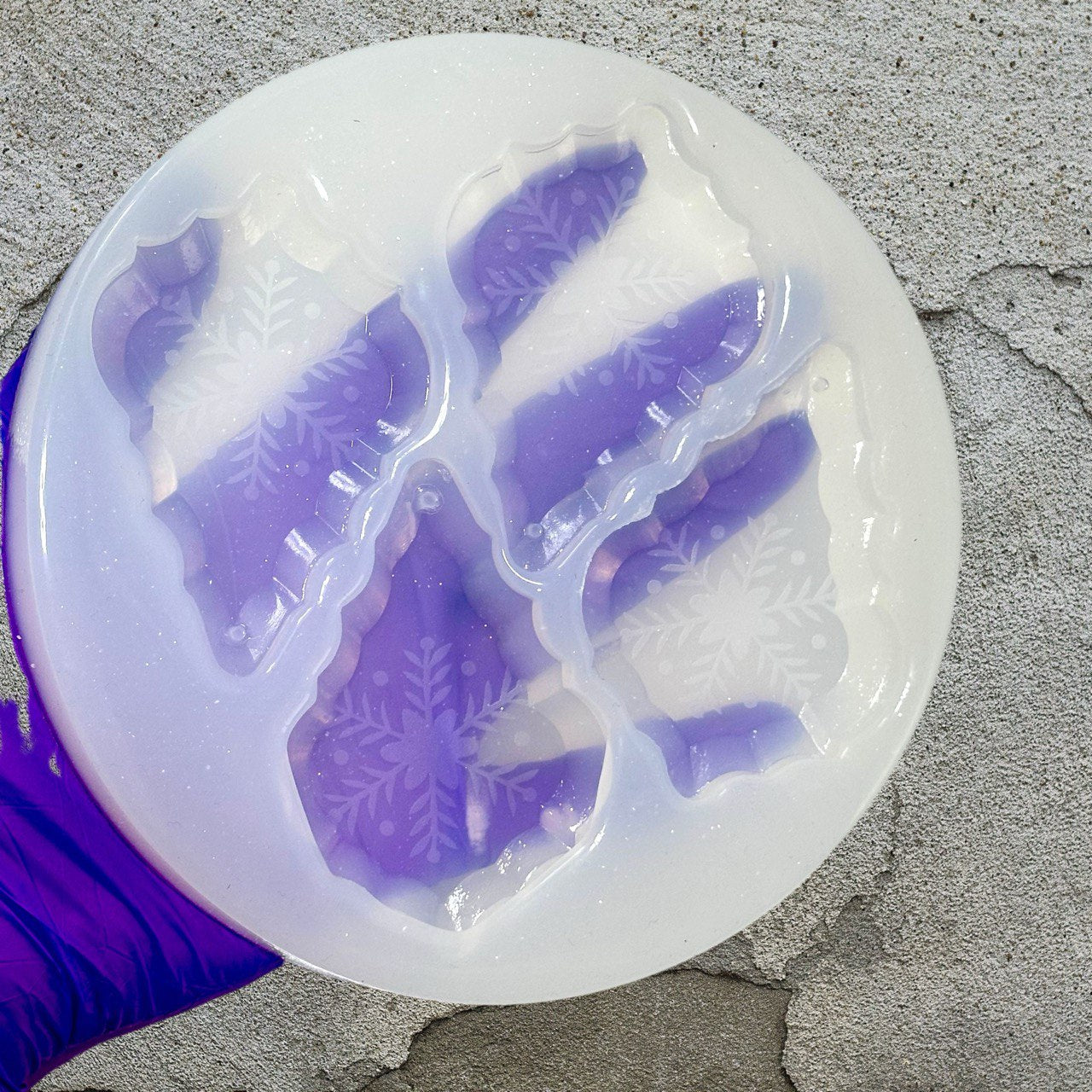4 Crystal Silicone Mold Engraved Ornament