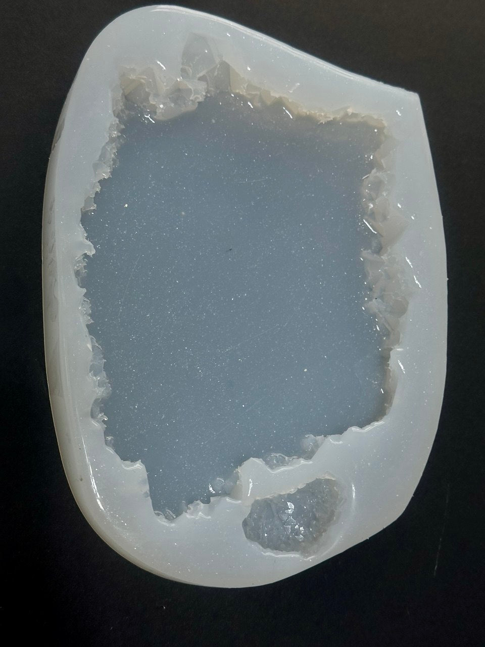 Crystal Edge Geode Resin Tray Mold – Irregular Silicone Mold