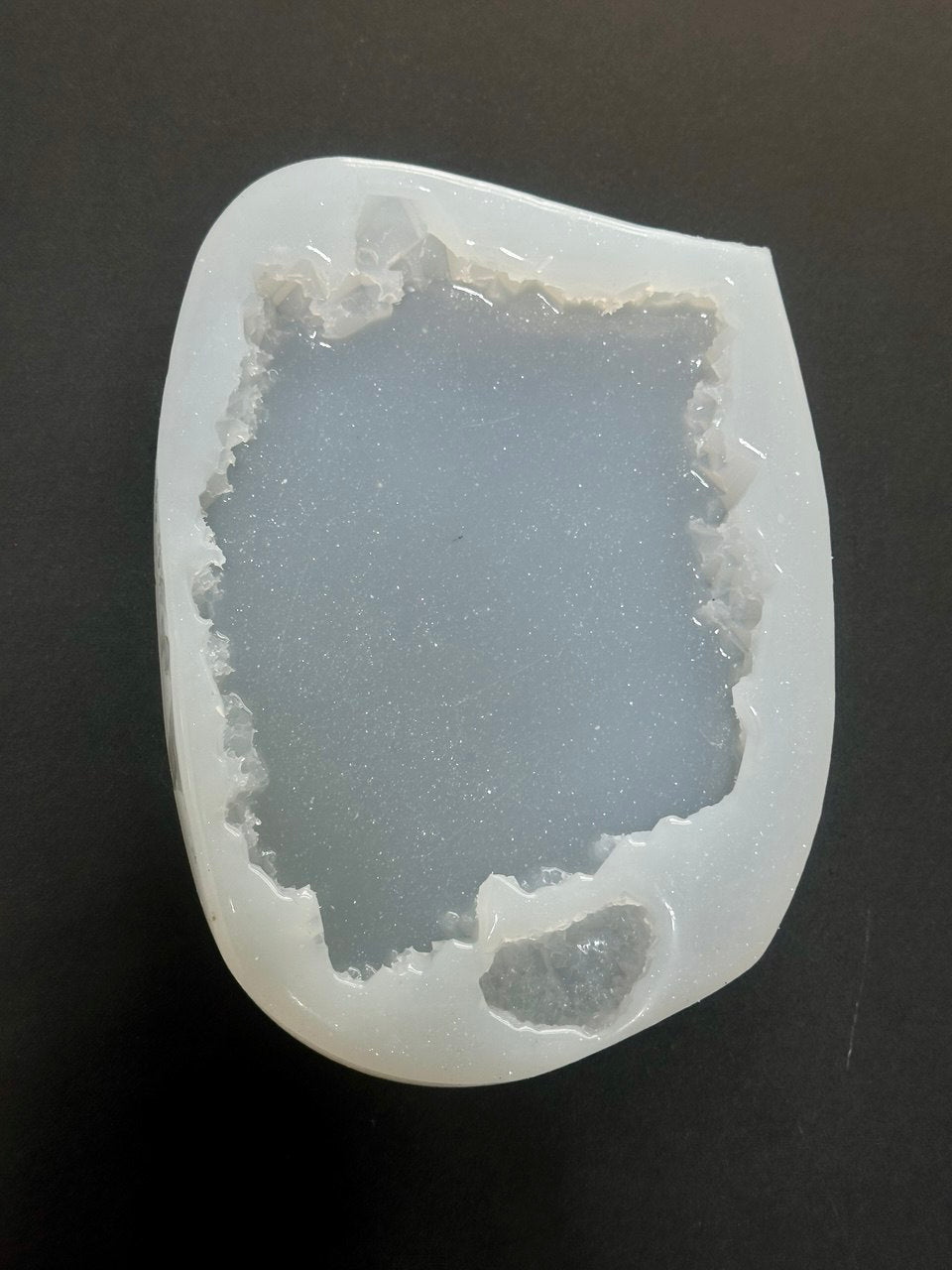 Crystal Edge Geode Resin Tray Mold – Irregular Silicone Mold