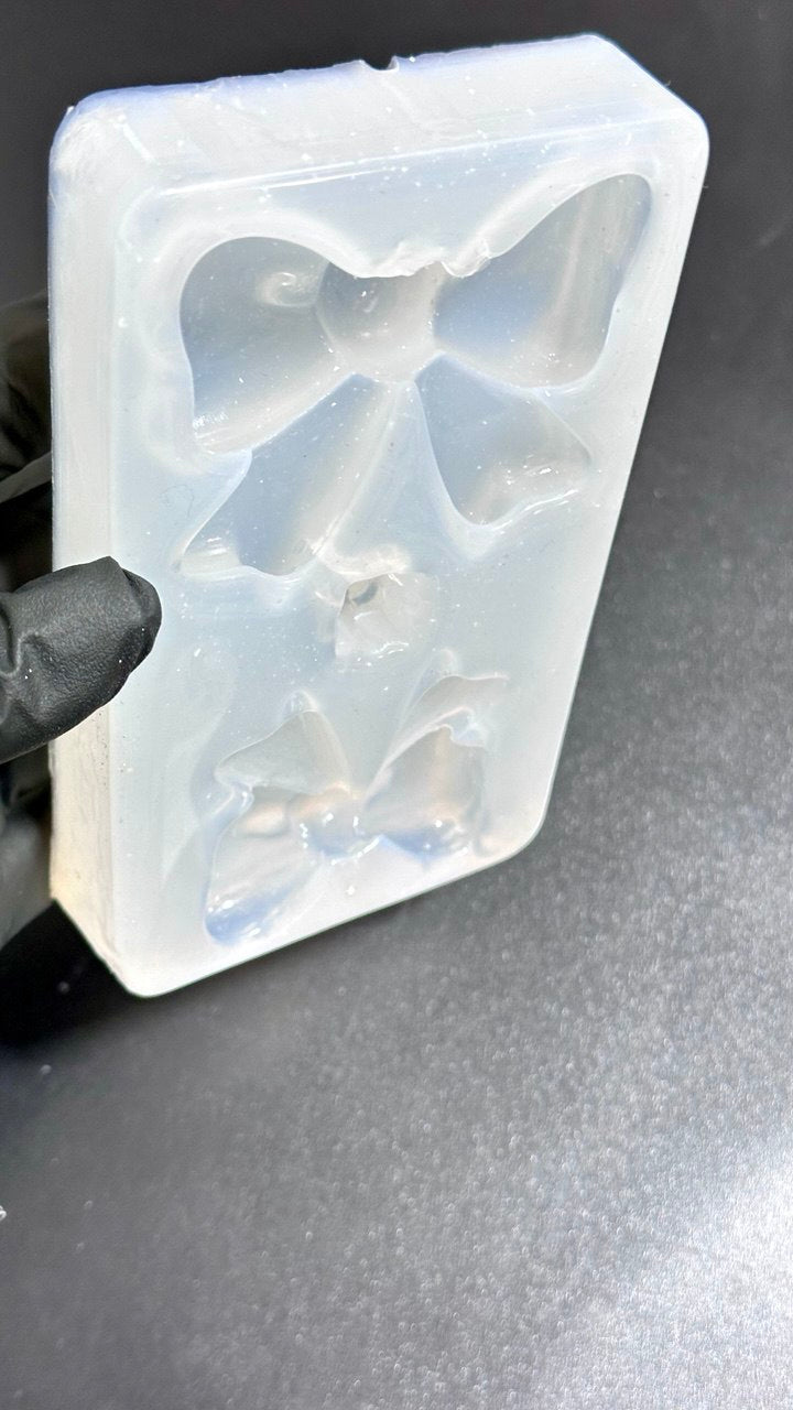 Silicone Mold: Bow Shape Resin