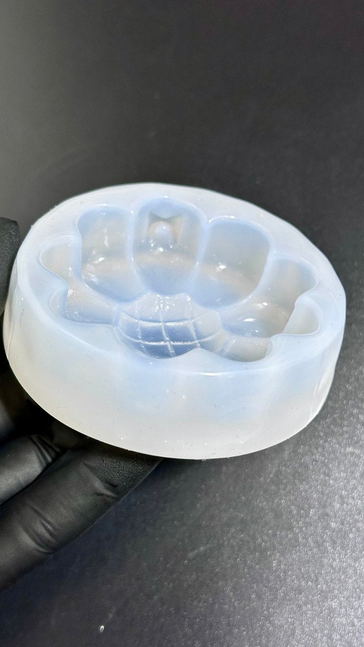 Round Flower Silicone Mold – 6 cm