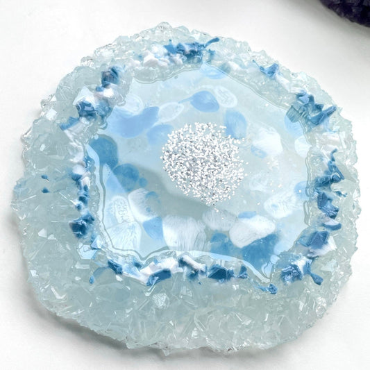 Luxury Crystal Edge Tray Silicone Mold: Round Geode Resin Tray