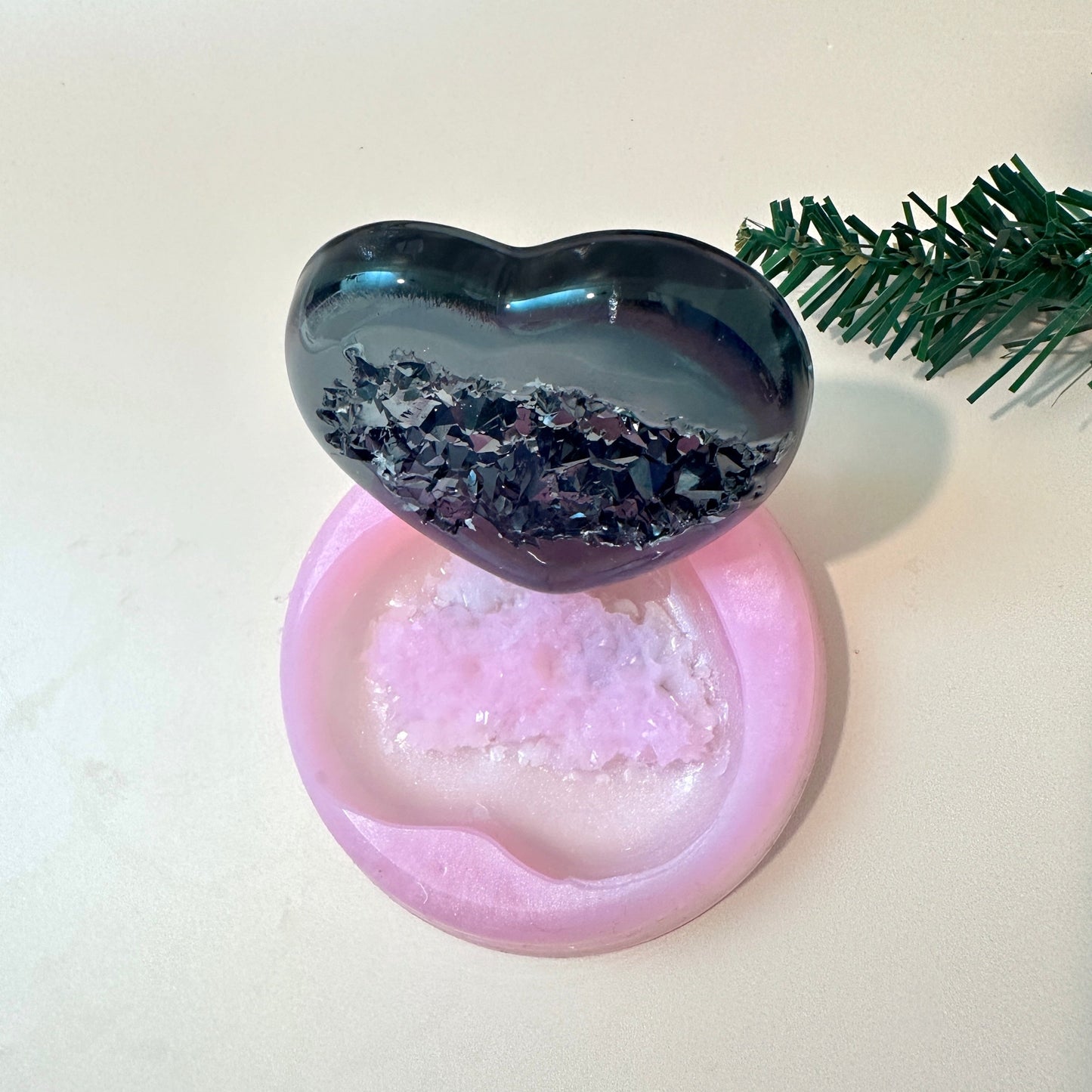 Kristall-Geode-Herz-Silikonform – künstlerisches Gießwerkzeug aus Kunstharz für selbstgemachten Schmuck – perfektes Geschenk für Bastelliebhaber