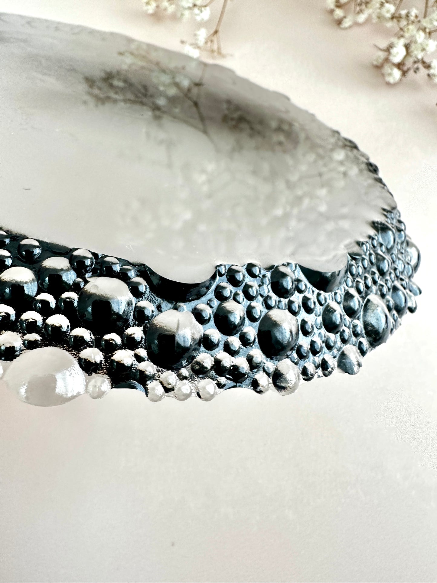 Силиконовая форма с пузырьковой кромкой: инновационный дизайн для создания изделий идеальной формы