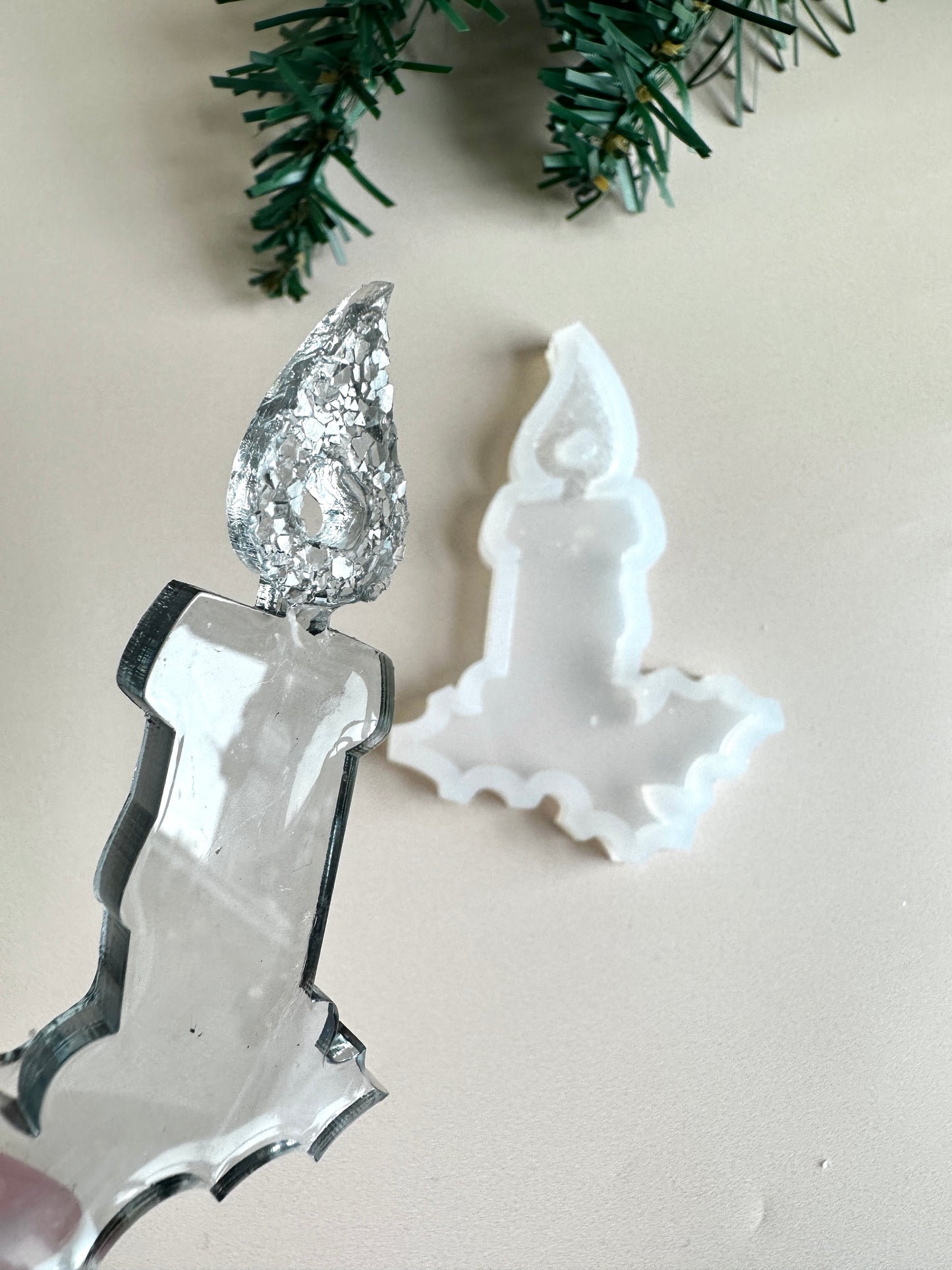 Innovative brennende Kerze, Weihnachtsbaumspielzeug mit Kristallen, Silikonform für Kunstharz, kreieren Sie einzigartige Weihnachtsdekorationen, tolles Geschenk