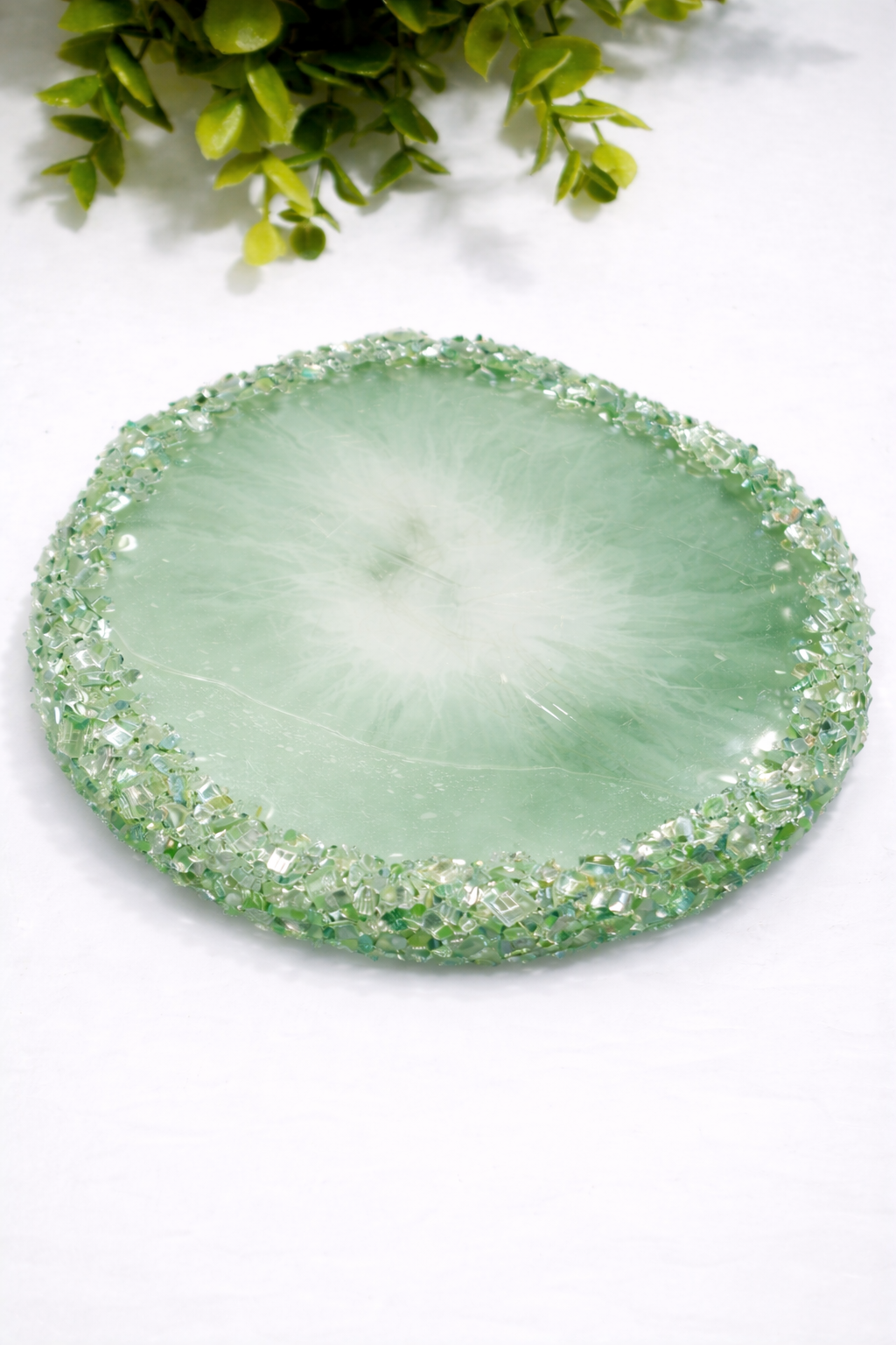 Large Round Resin Tray Mold with Crystal Edges - Silicone Craft Form for Chic Serving Platters - Ideas Decor Shop