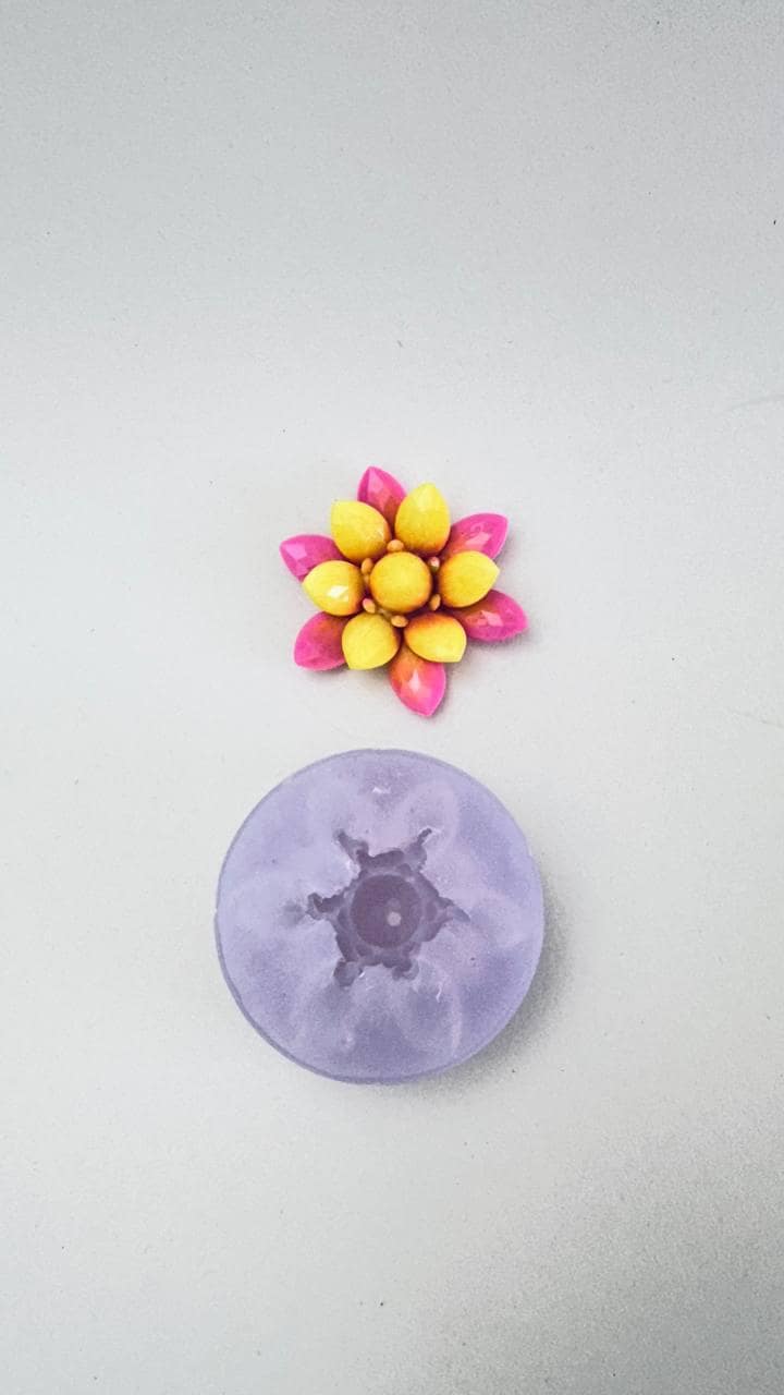 Charming Flower Crystal Silicone Mold for Resin Art Creations - Ideas Decor Shop