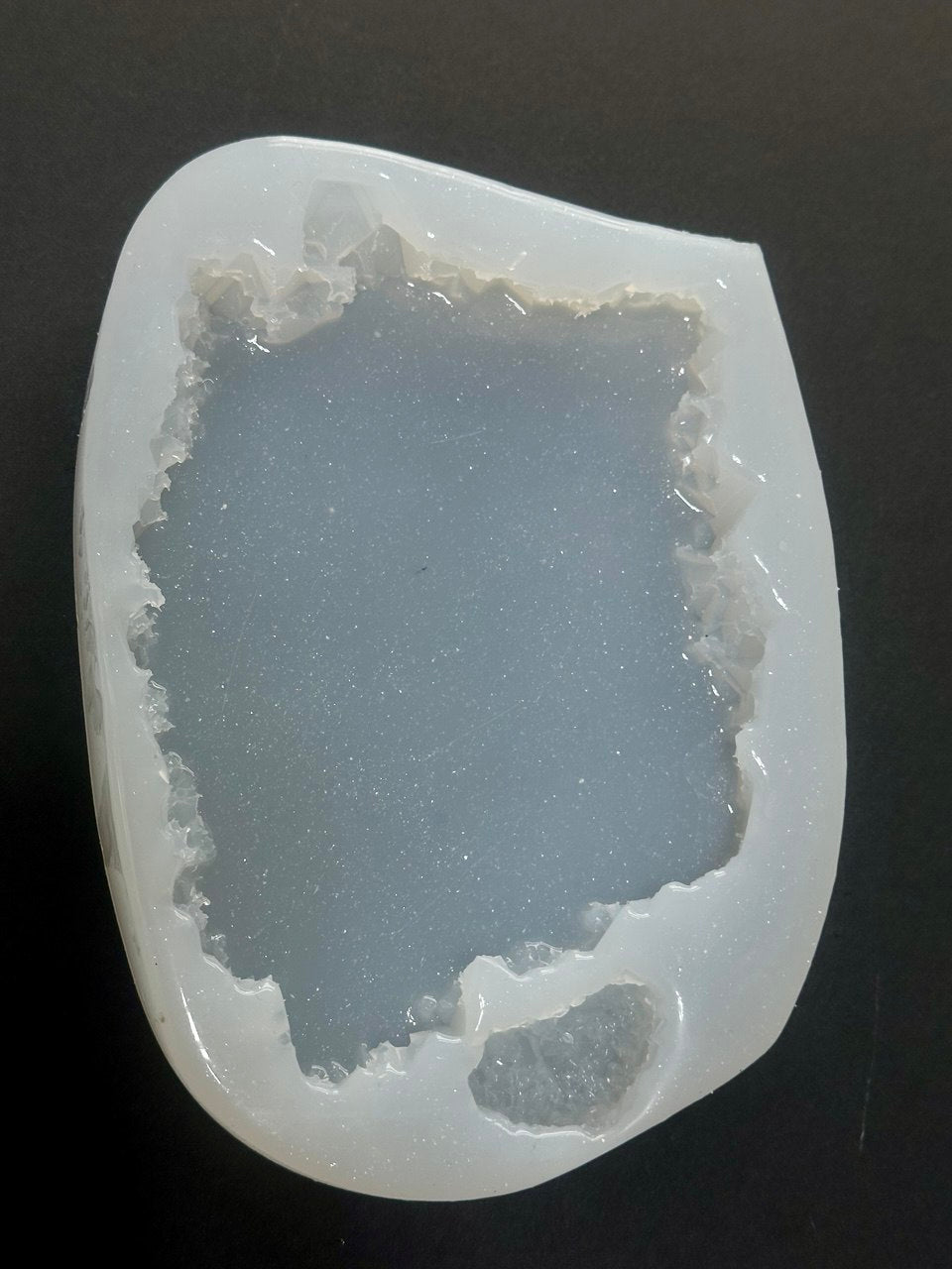 Crystal Edge Geode Resin Tray Mold – Irregular Silicone Mold - Ideas Decor Shop
