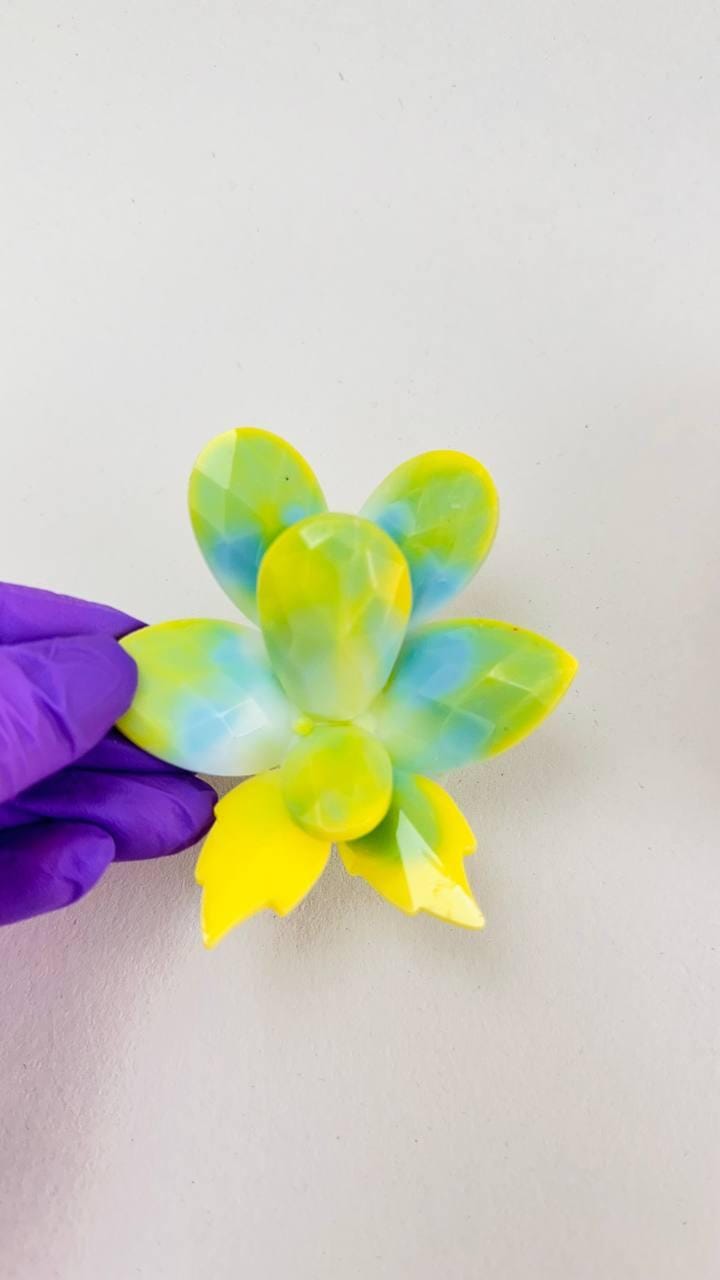 Crystal Flower Silicone Mold – Premium Resin Mold for Breathtaking Art - Ideas Decor Shop