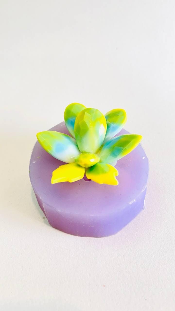 Crystal Flower Silicone Mold – Premium Resin Mold for Breathtaking Art - Ideas Decor Shop