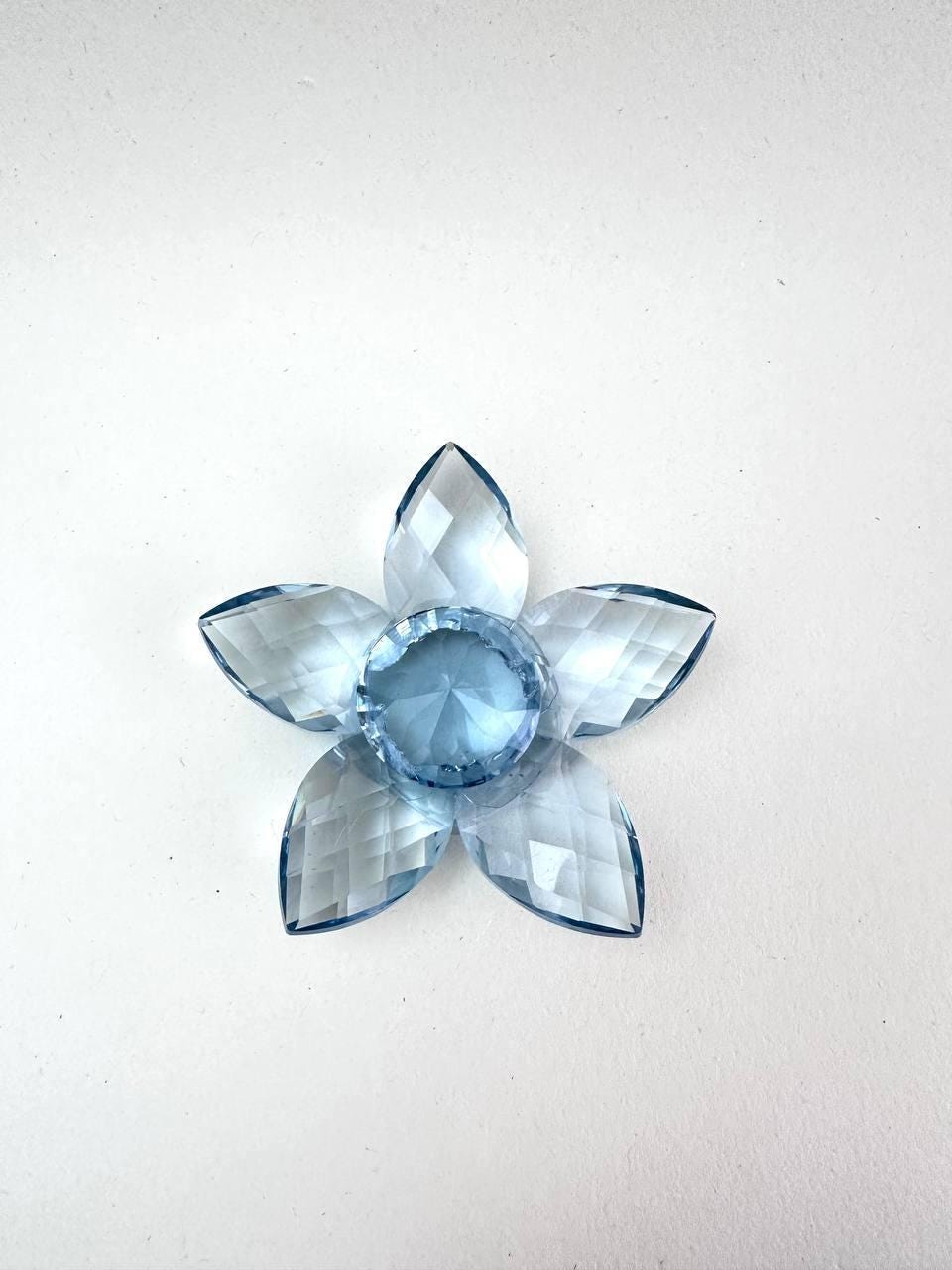 Exquisite Crystal Flower Resin Silicone Mold for Stunning Crafts - Ideas Decor Shop