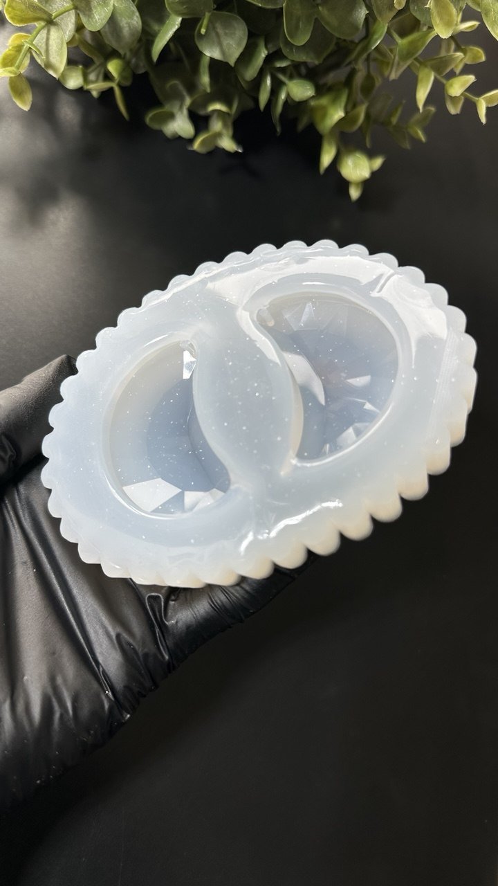 Faceted Crescent Moon Silicone Mold for Resin - Ideas Decor Shop