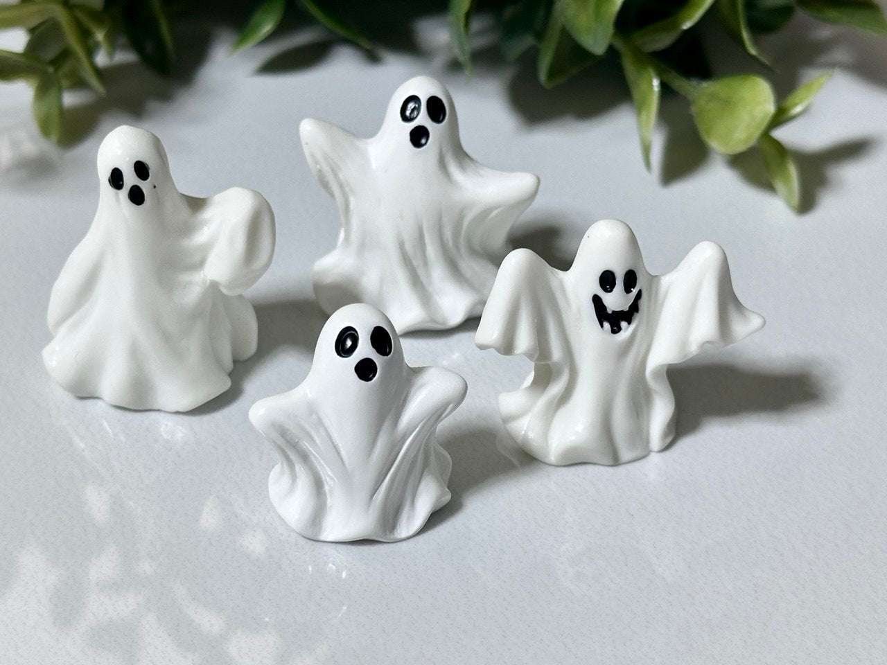 Ghost Silicone Mold – 4 Ghost Shapes, 2.5 - 3.5 cm - Ideas Decor Shop