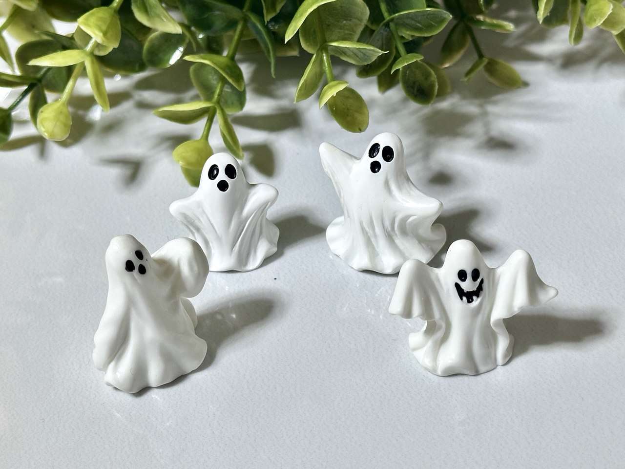 Ghost Silicone Mold – 4 Ghost Shapes, 2.5 - 3.5 cm - Ideas Decor Shop