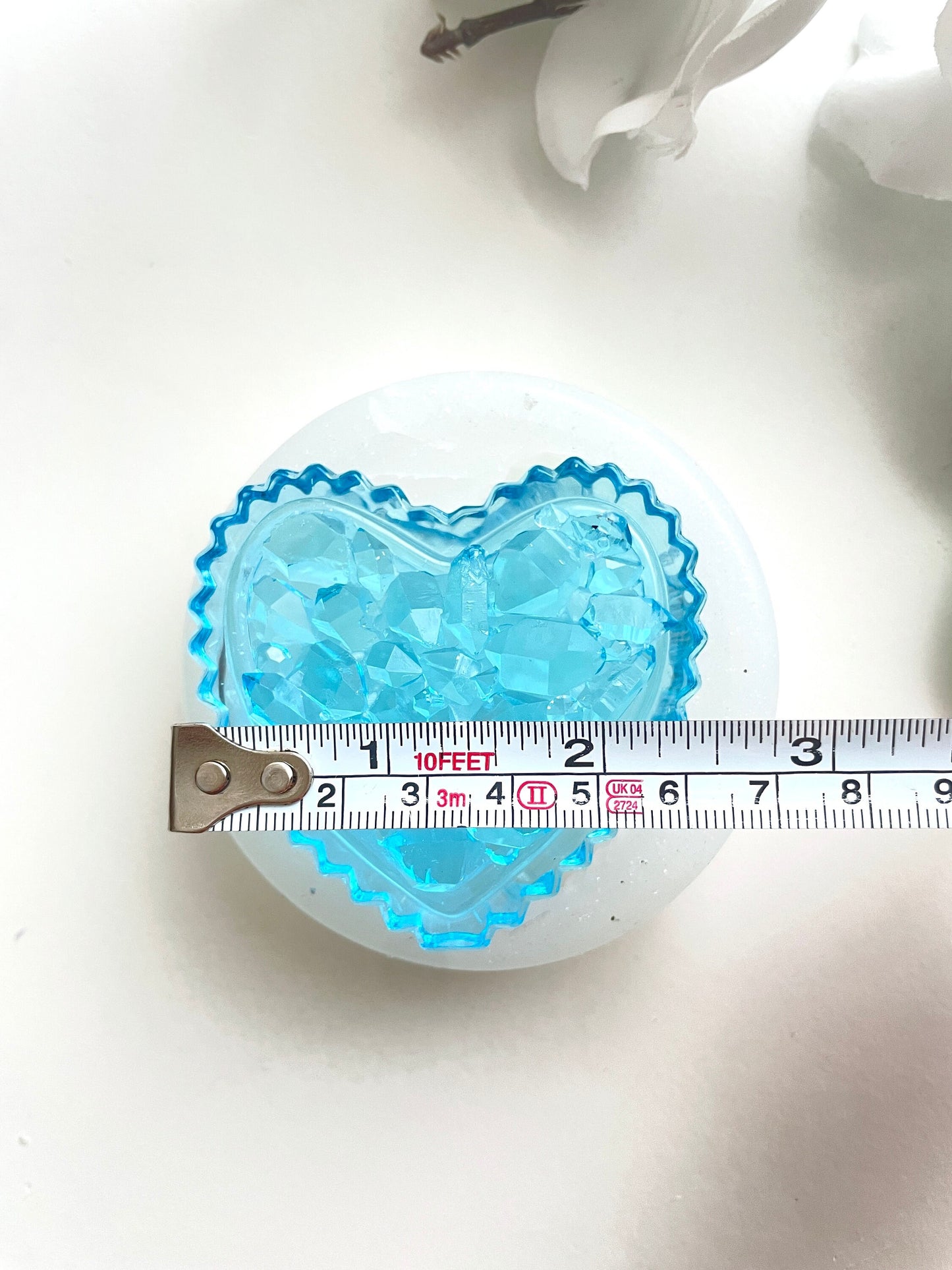 Crystal Heart: Resin, Soap, Candles Crafting Delight