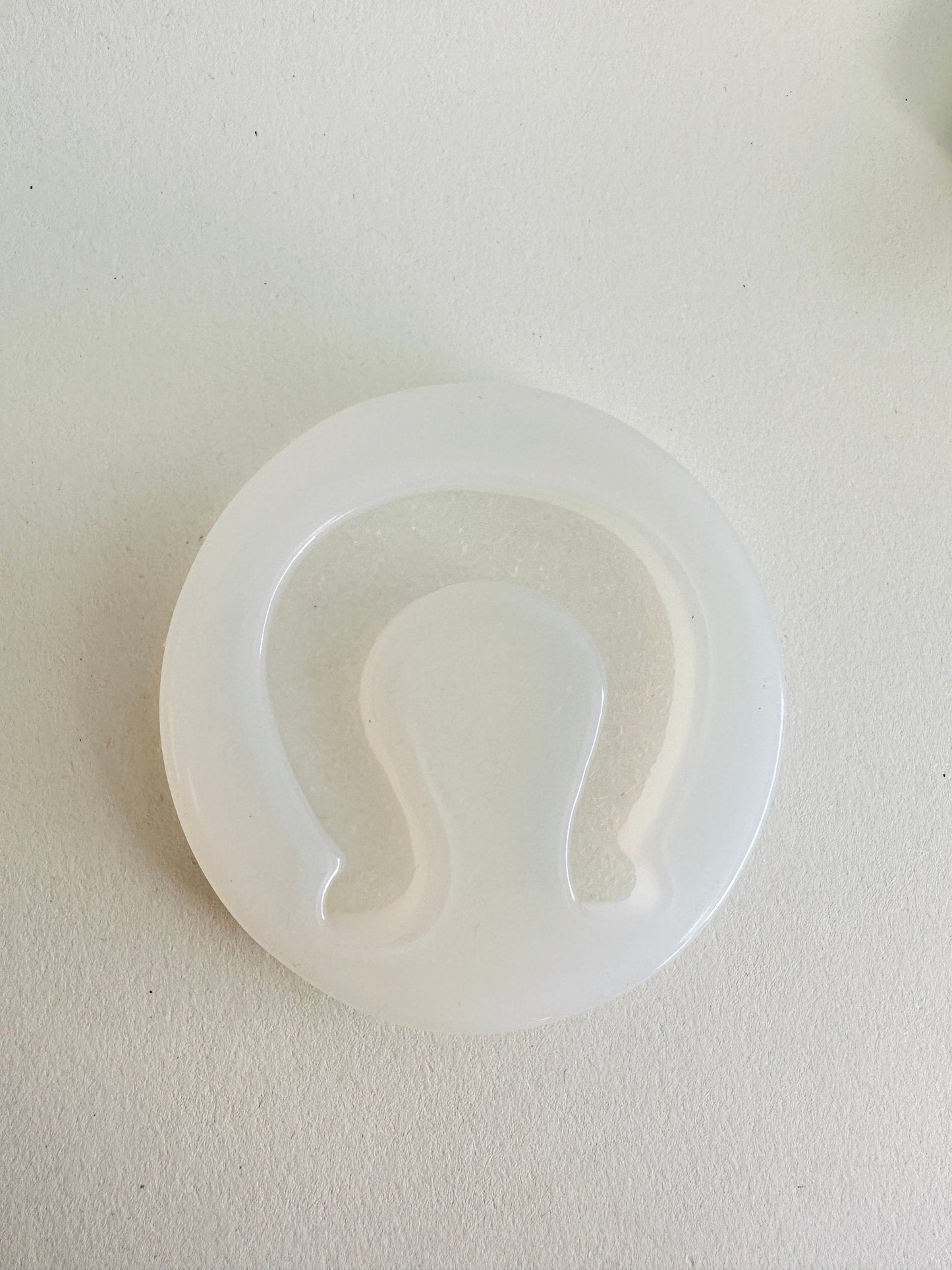 Horseshoe with Crystals Resin Silicone Mold - Sparkling DIY Craft Tool - Perfect for Jewelry Making - Unique Gift for Craft Lovers