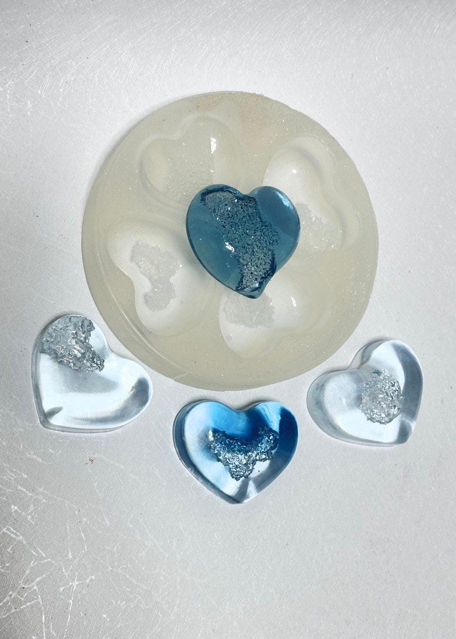 Druzy Heart Silicone Mold - 4 Crystal Geode Designs for Resin Jewelry