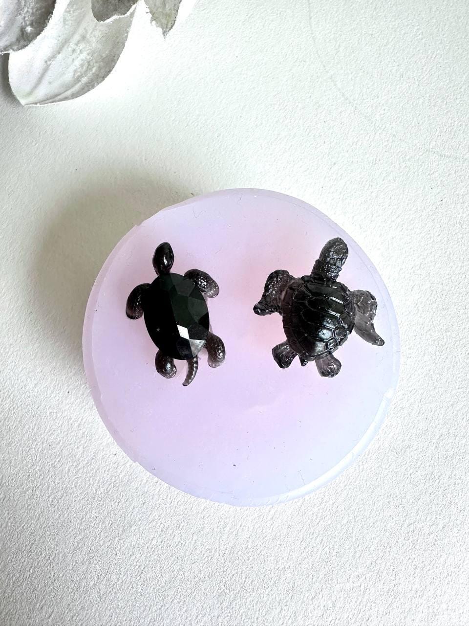 Sparkling Cutie Little Turtle and Sea Turtle Silicone Mold - Set of 2 for Charming Creations - Ideas Decor Shop