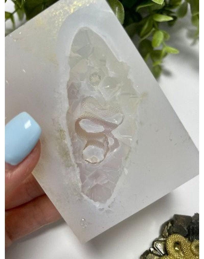 Crystal Snake Druzy Silicone Mould: Enhance Your Resin Art with Exquisite Detailing - Ideas Decor Shop