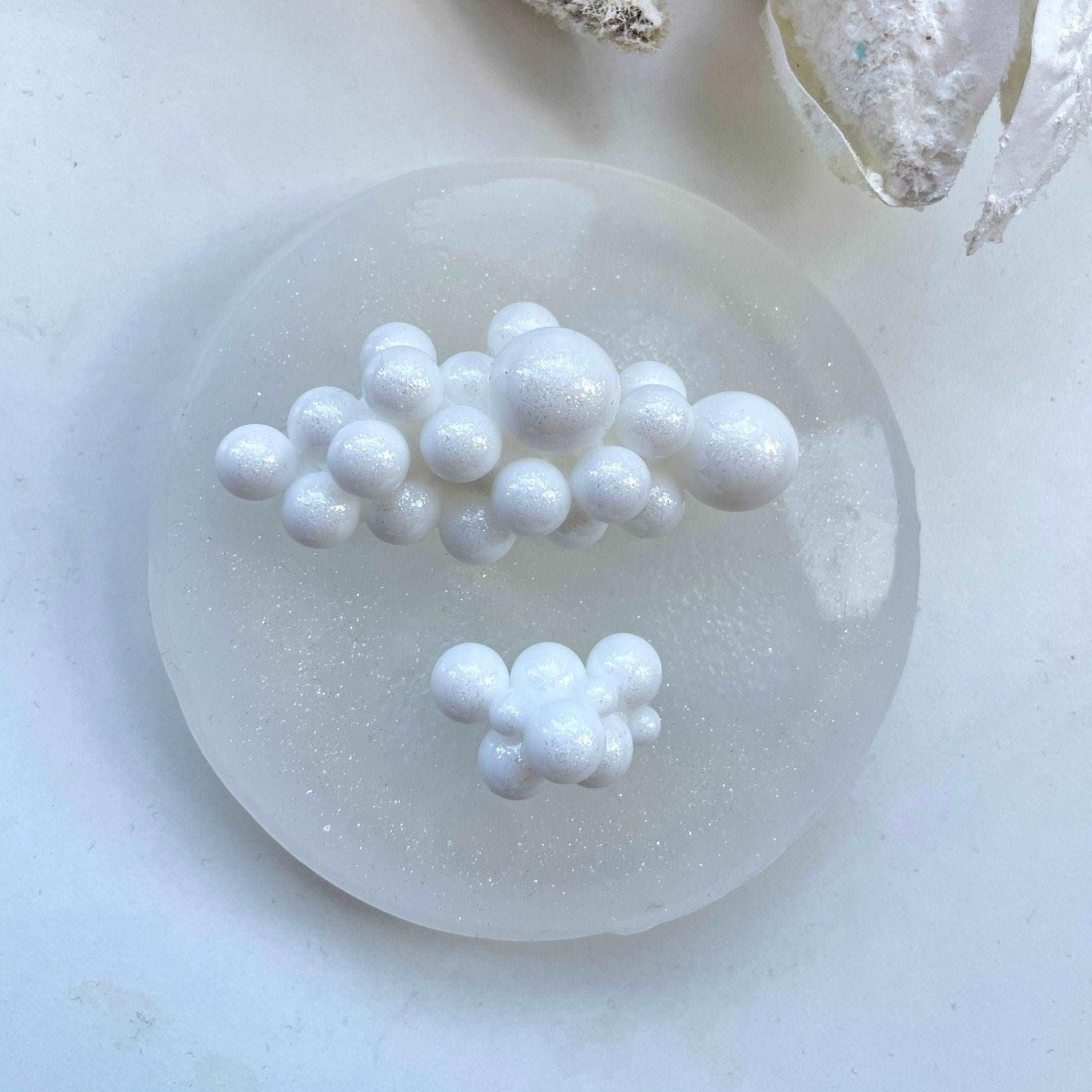 Stunning Resin Art with our 2 Set Medium Bubbles Silicone Mold - Ideas Decor Shop