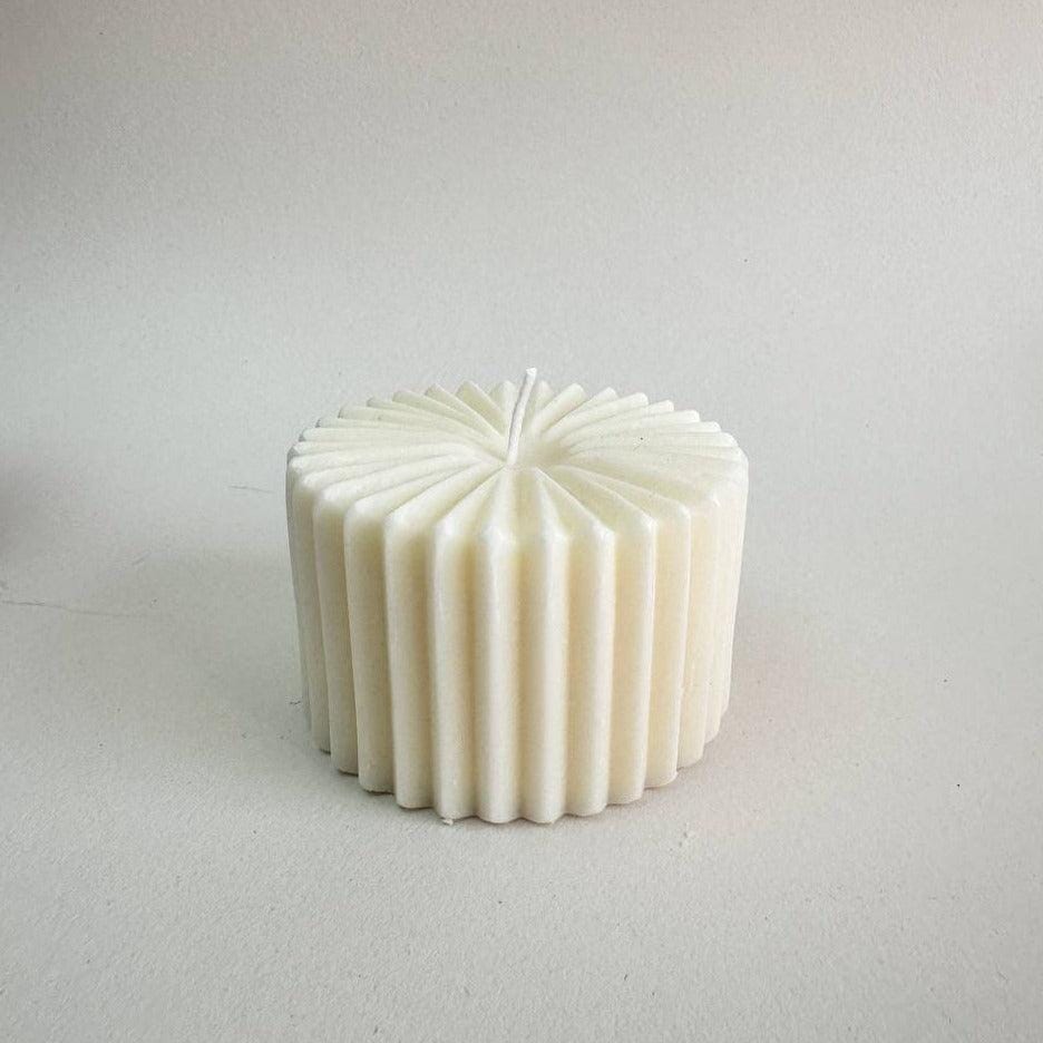 Elegant Twirl Candle Mold - Artisan Silicone Craft - Ideas Decor Shop