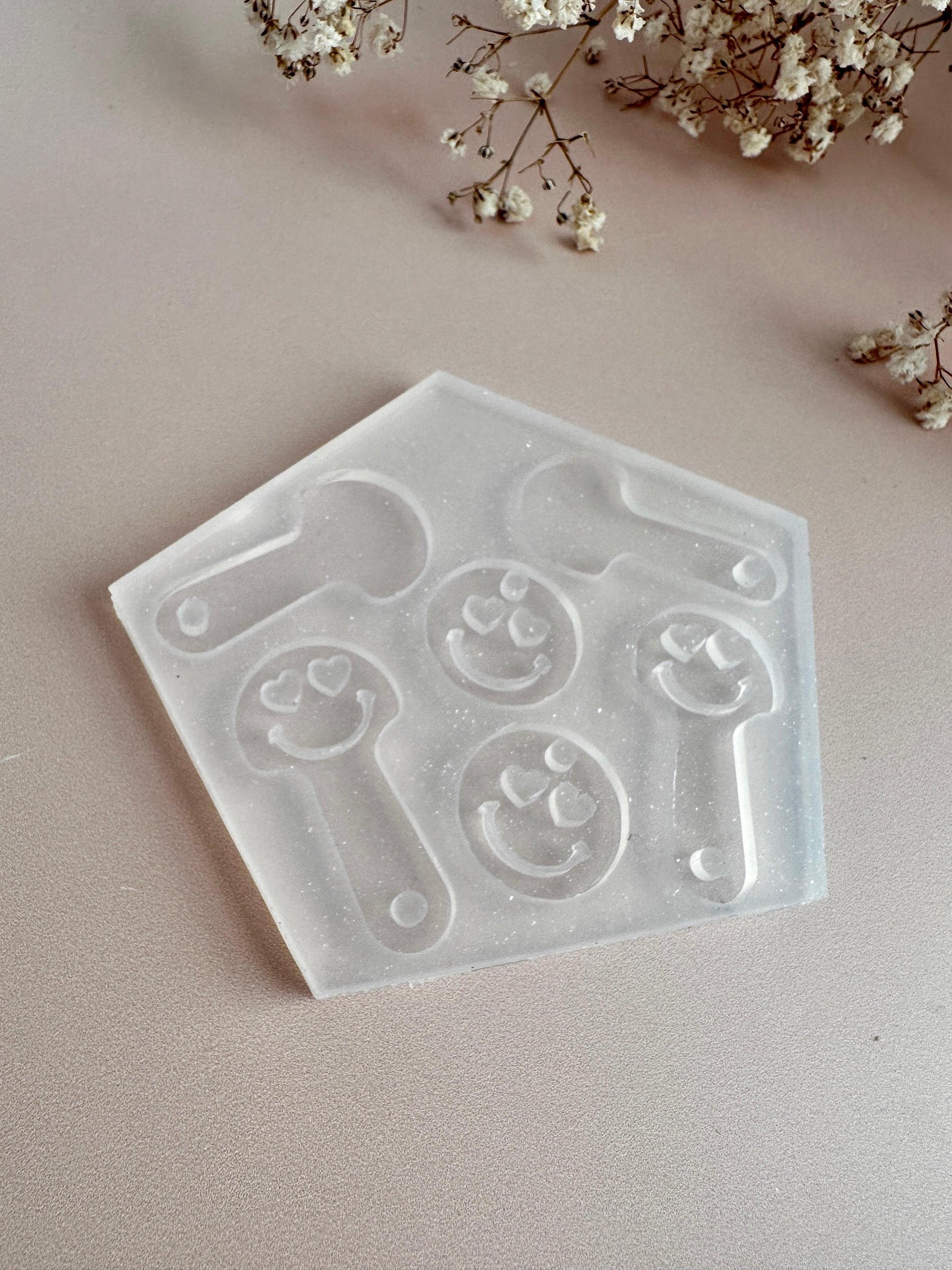 Silicone Mold for Crafting Shopping Trolley Coin Key Token Keyrings Set of 6 - Ideas Decor Shop