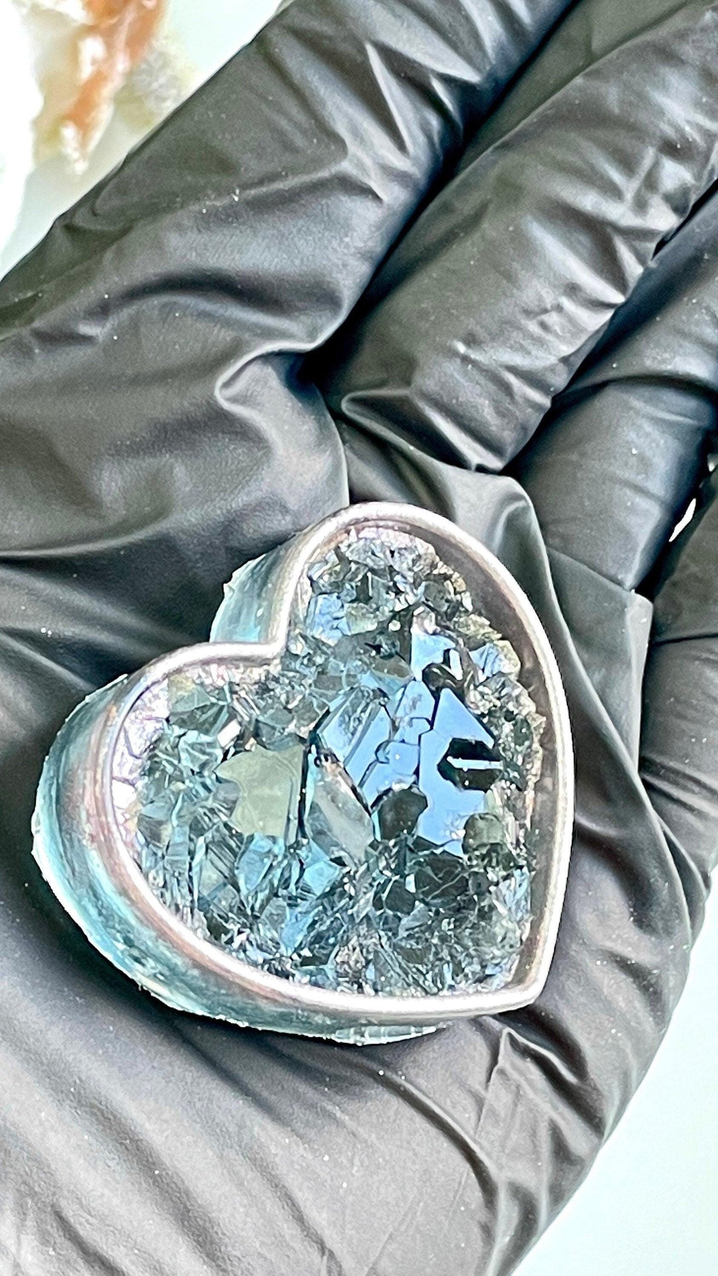 Druzy Heart Silicone Mold for Keyrings and Crystal - Like Resin Pendants