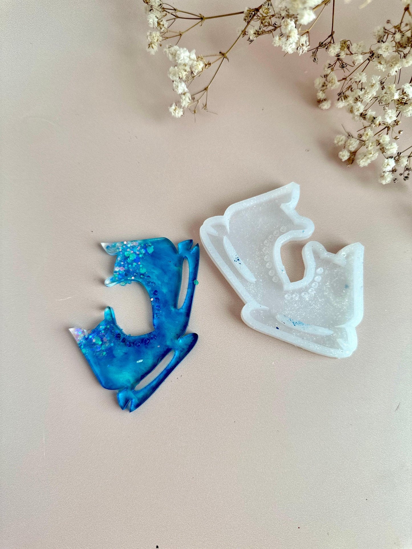 Pair of Ice Skates Silicone Mold for Resin Christmas Tree Ornaments