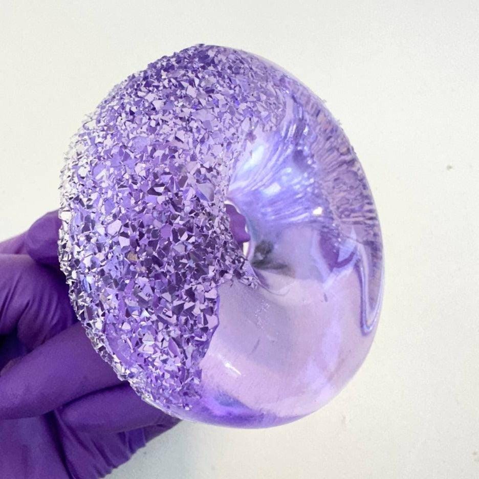 Crystal Donut Geode Mold - Transform Your Resin Creations with a Touch of Elegance and Sparkle - Ideas Decor Shop