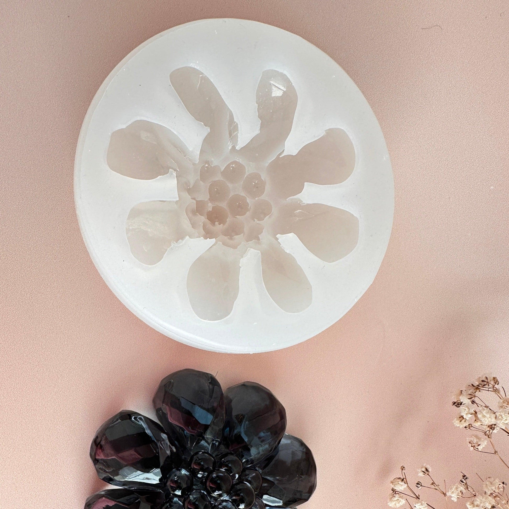 Artistic Delights: Captivating Large Crystal Flower Silicone Mold with Bubbles - Ideas Decor Shop